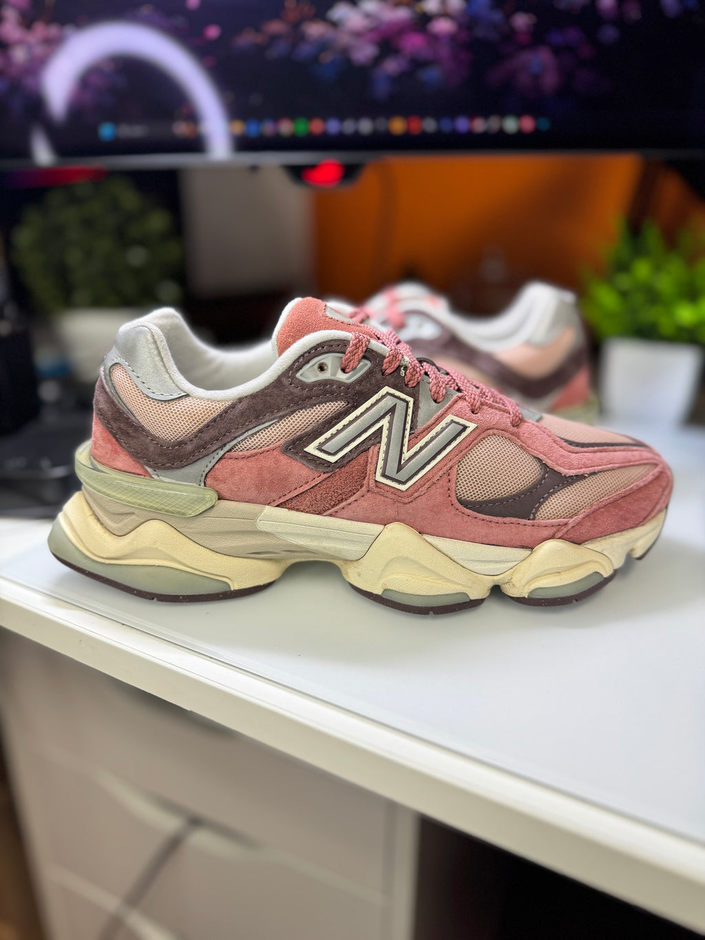 "Cherry Blossom" New Balance 9060