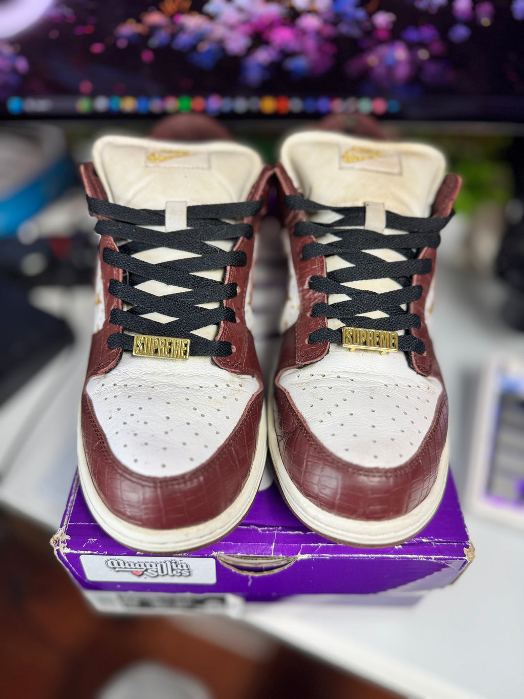 "Brown Stars" Supreme Nike SB Dunk Low