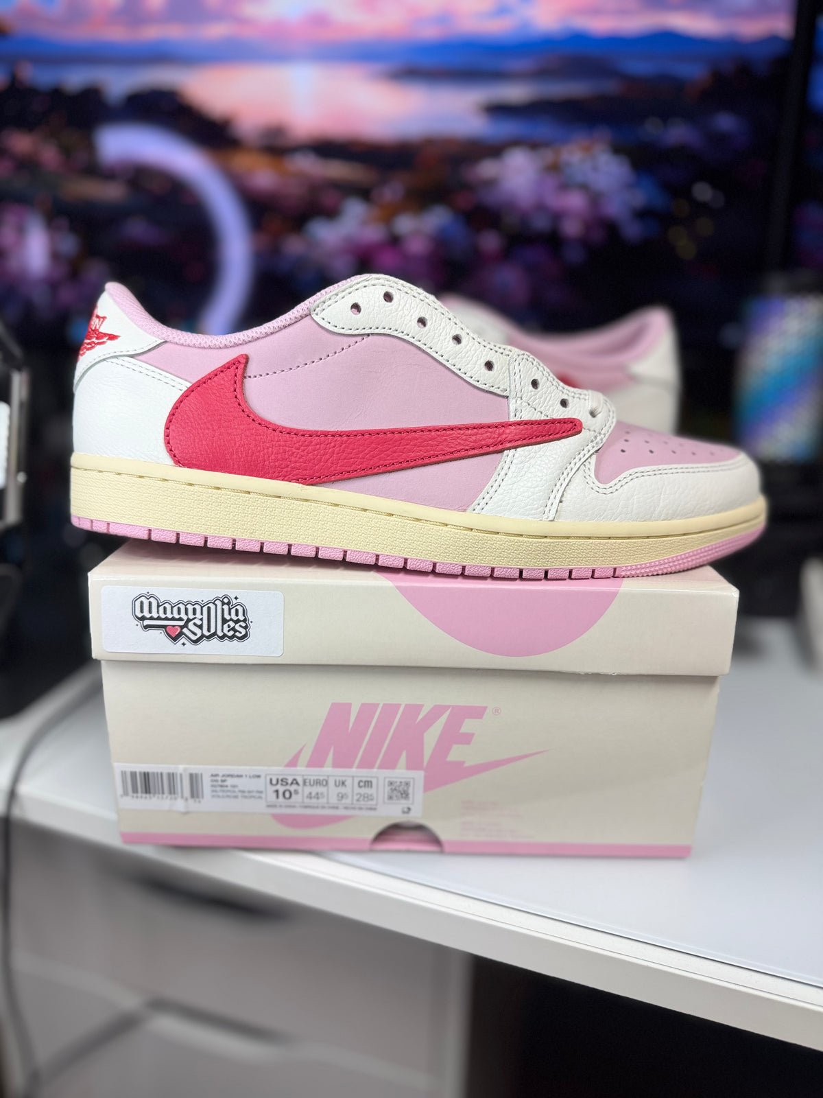"Tropical Pink" Travis Scott Air Jordan Retro 1 Low