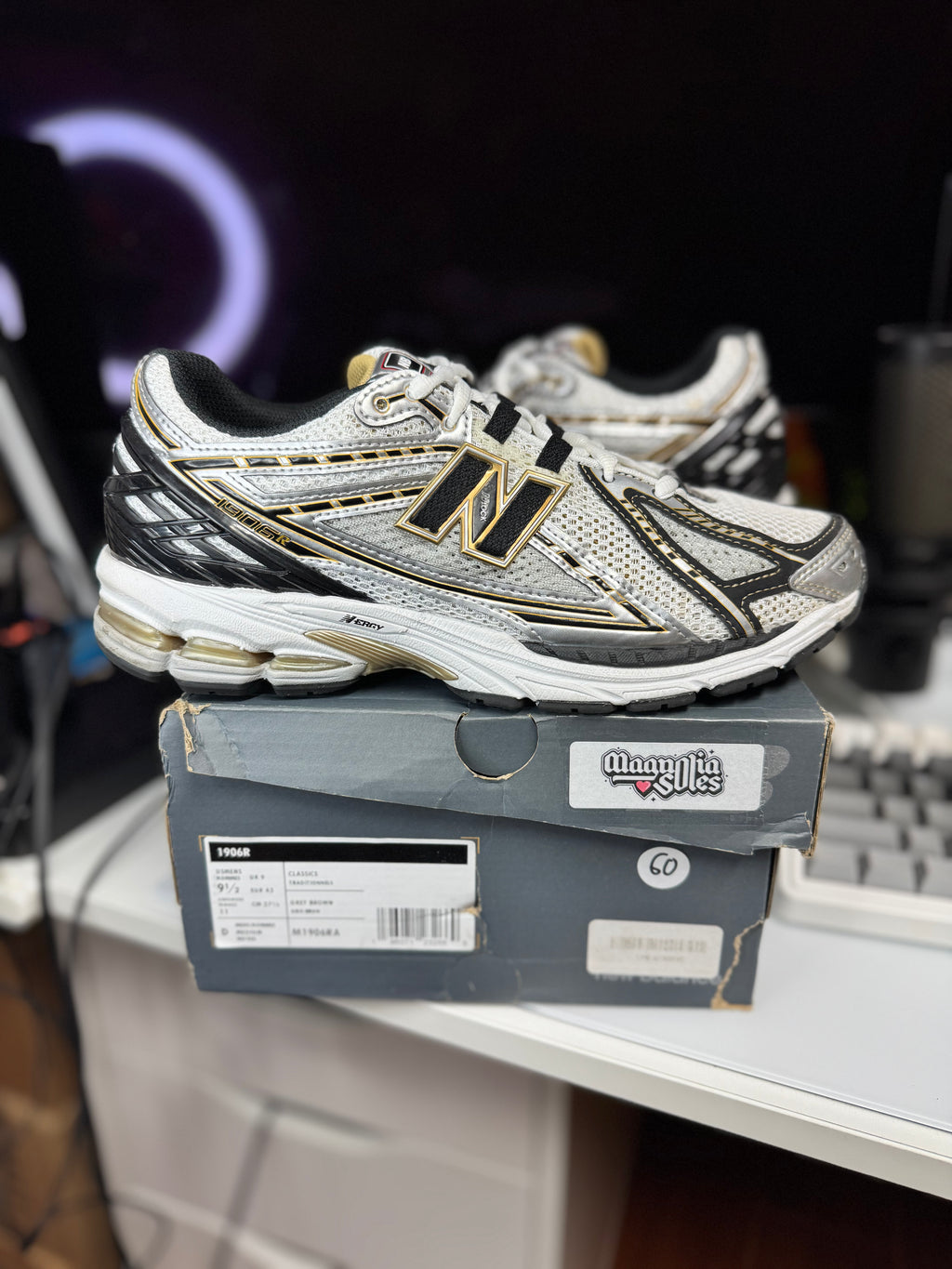 "Gold Medal" New Balance 1906R