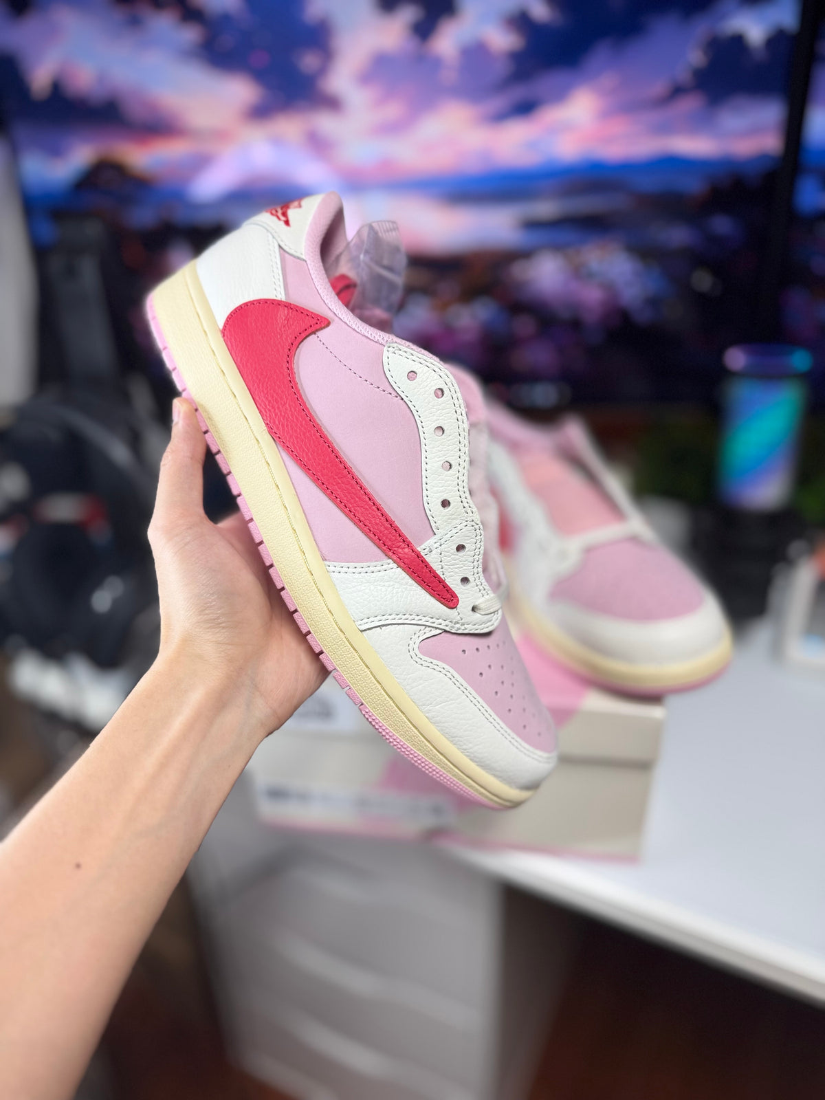 "Tropical Pink" Travis Scott Air Jordan Retro 1 Low