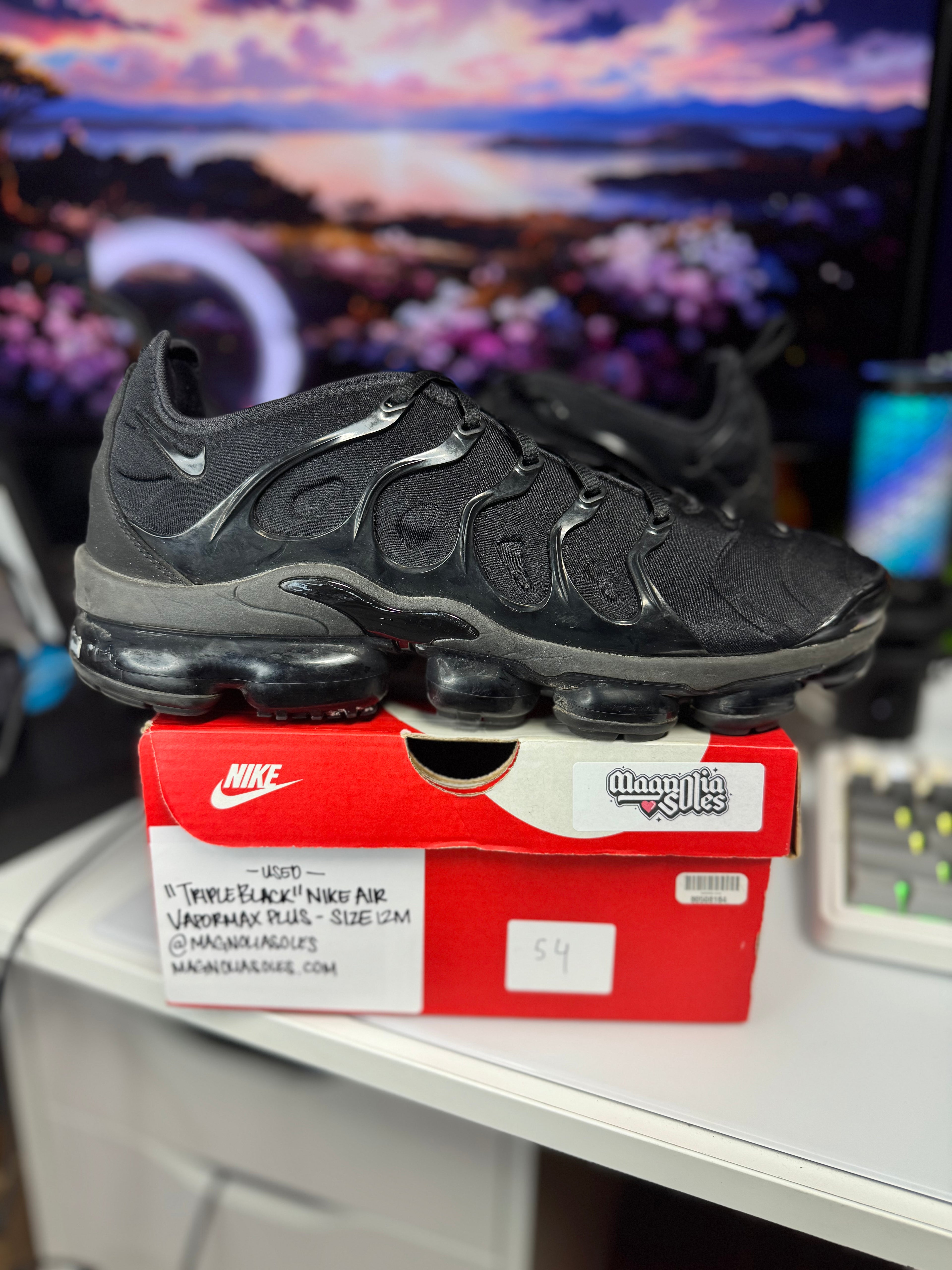 "Triple Black" Nike Air Vapormax Plus