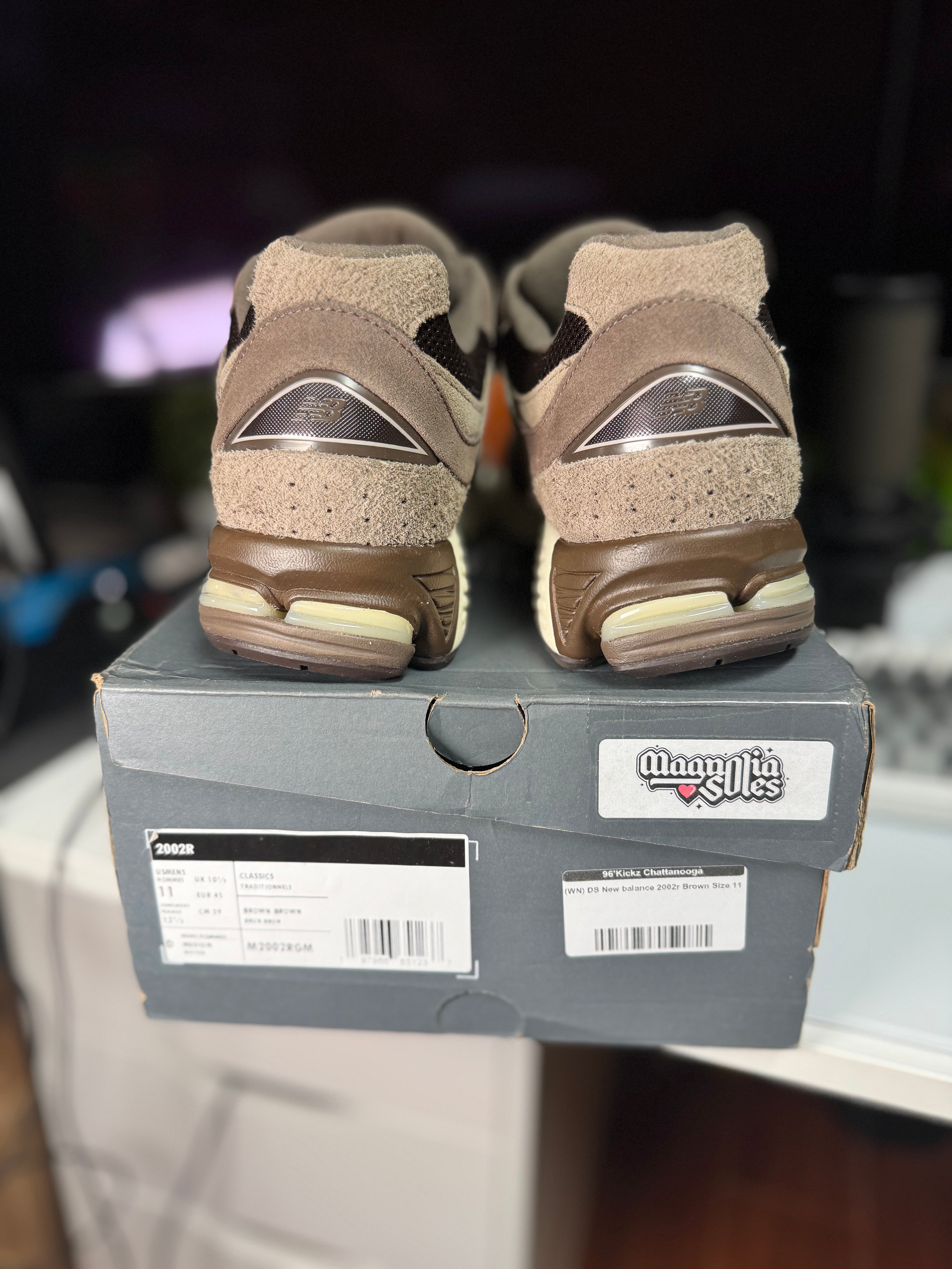 "Shoe Palace Volcanic Rocks" New Balance 2002R