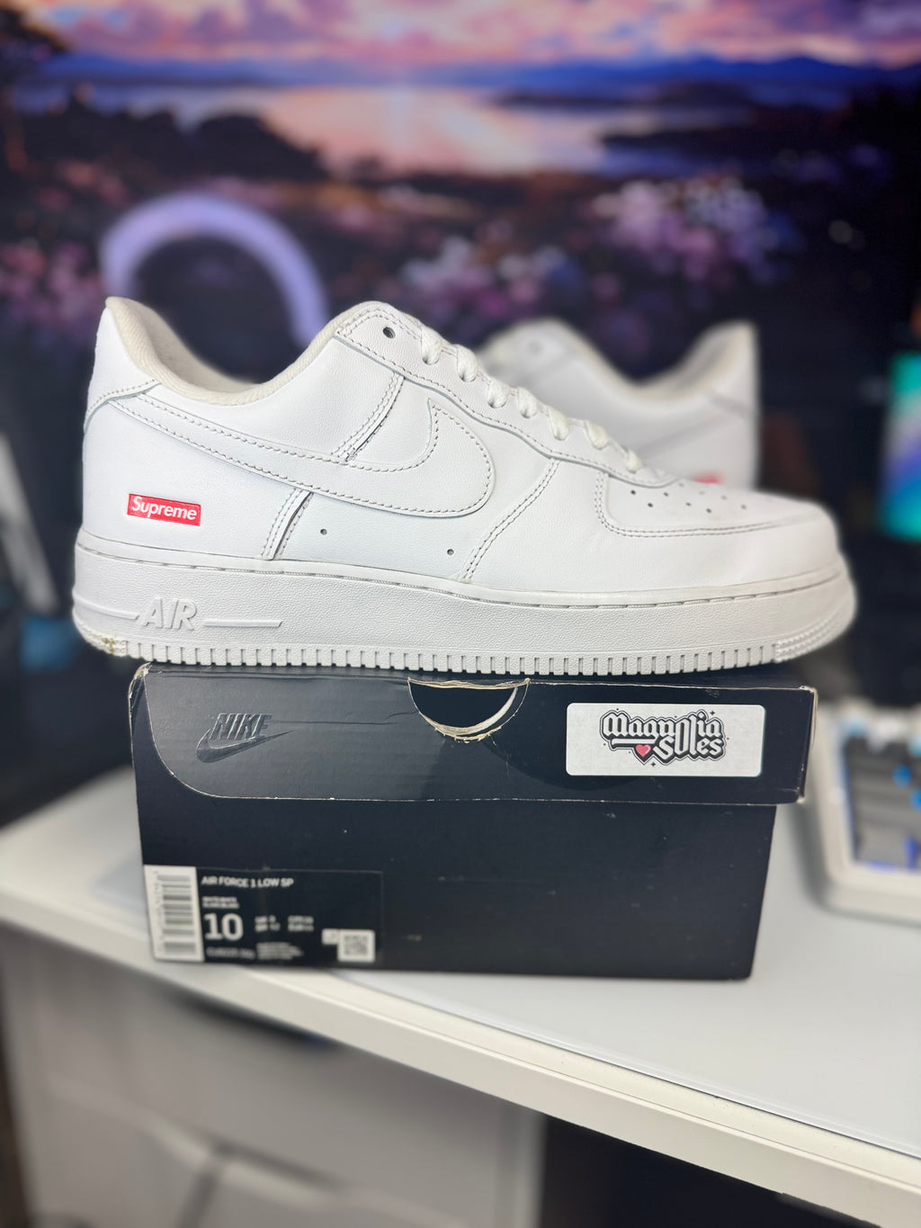 "White Supreme" Nike Air Force 1 Low