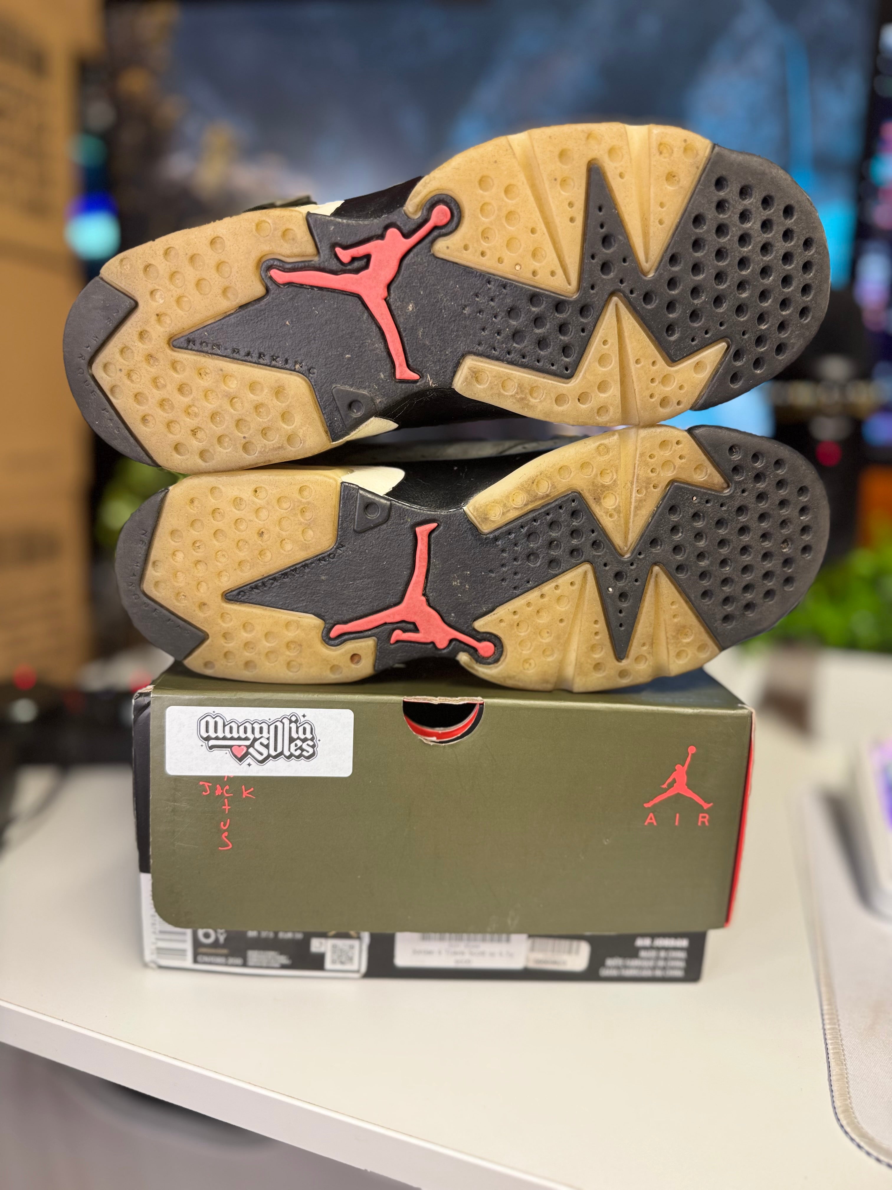 "Olive" Travis Scott x Air Jordan Retro 6 (GS)