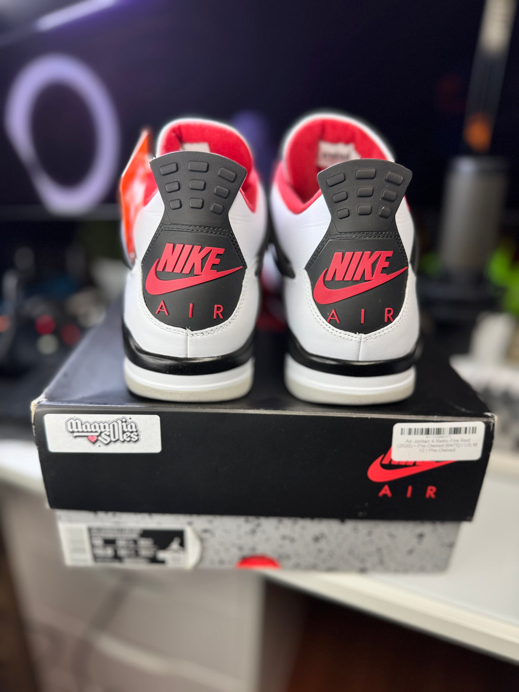 "Fire Red 2020" Air Jordan Retro 4 OG