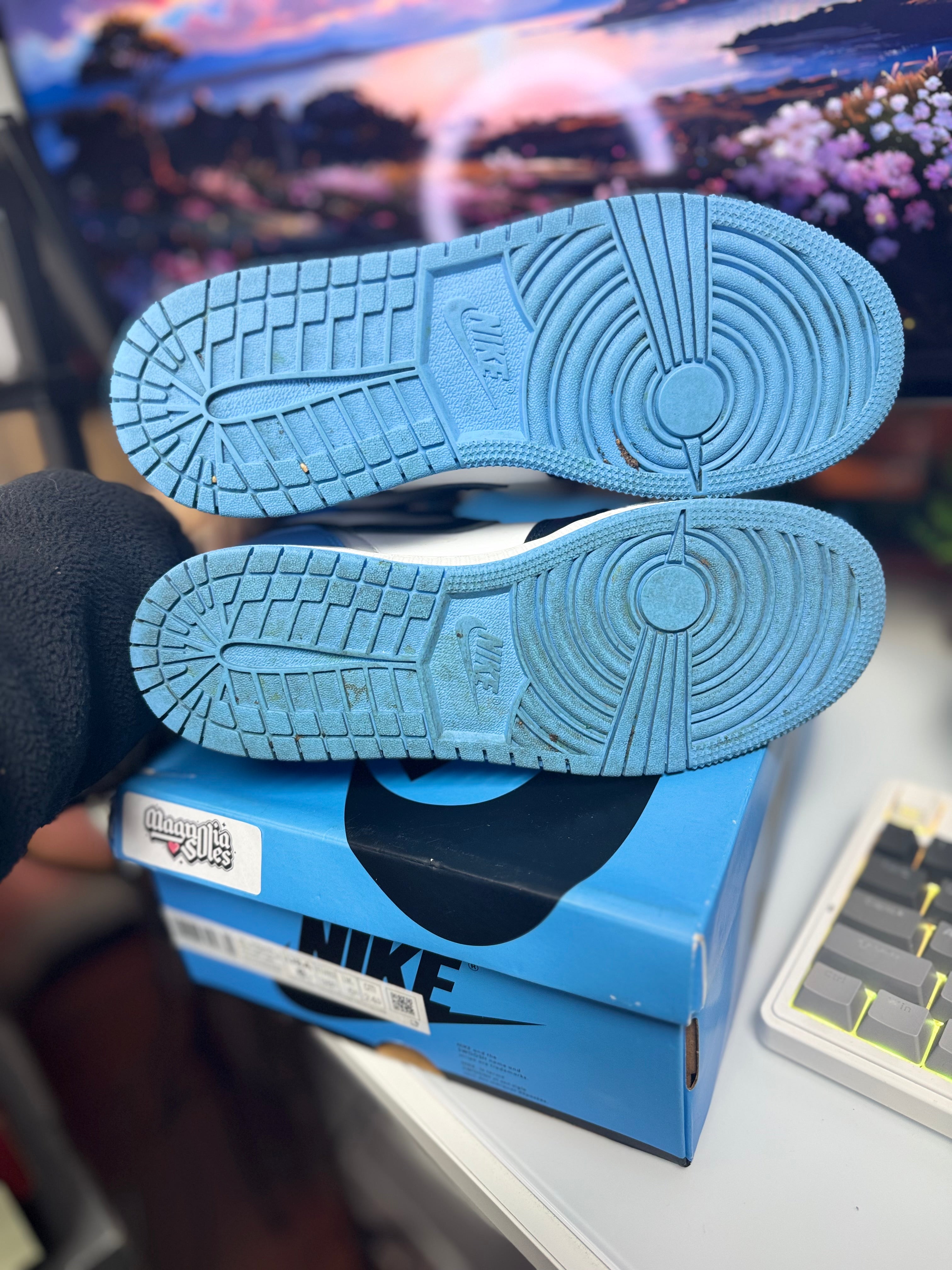 “UNC Toe” Air Jordan Retro 1 (GS)