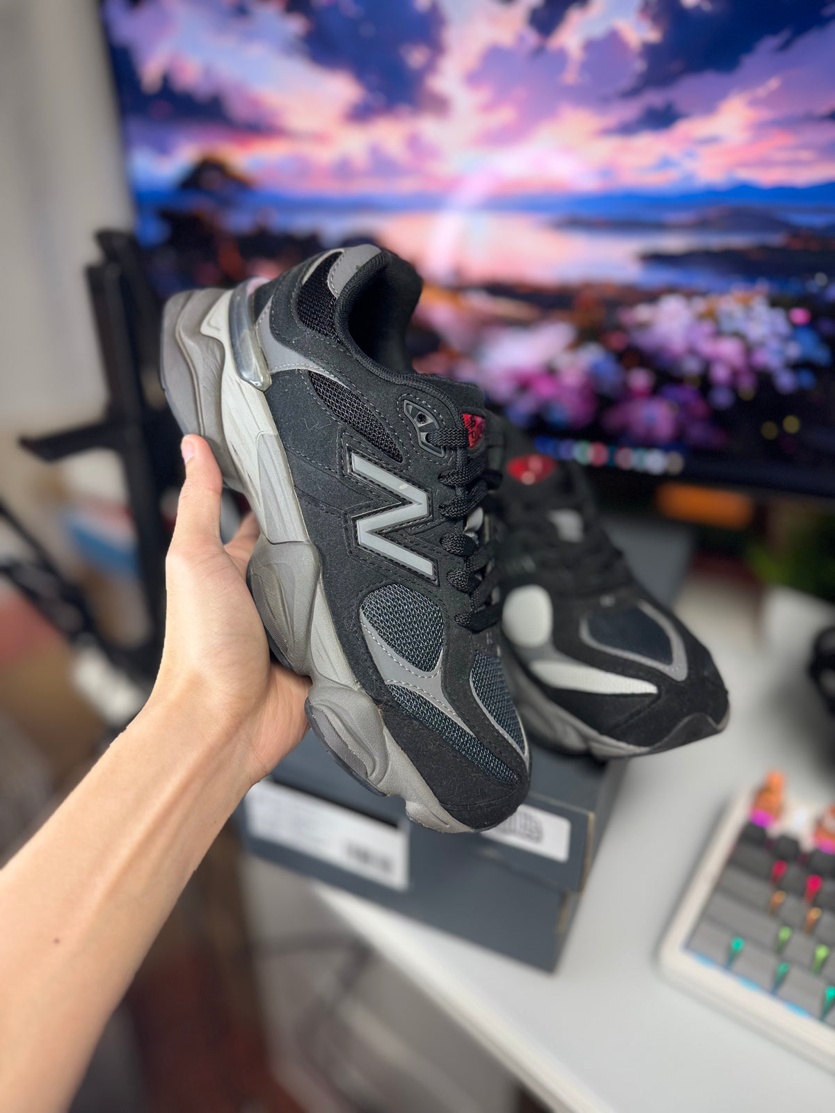 "Black Castlerock Grey" New Balance 9060 (GS)