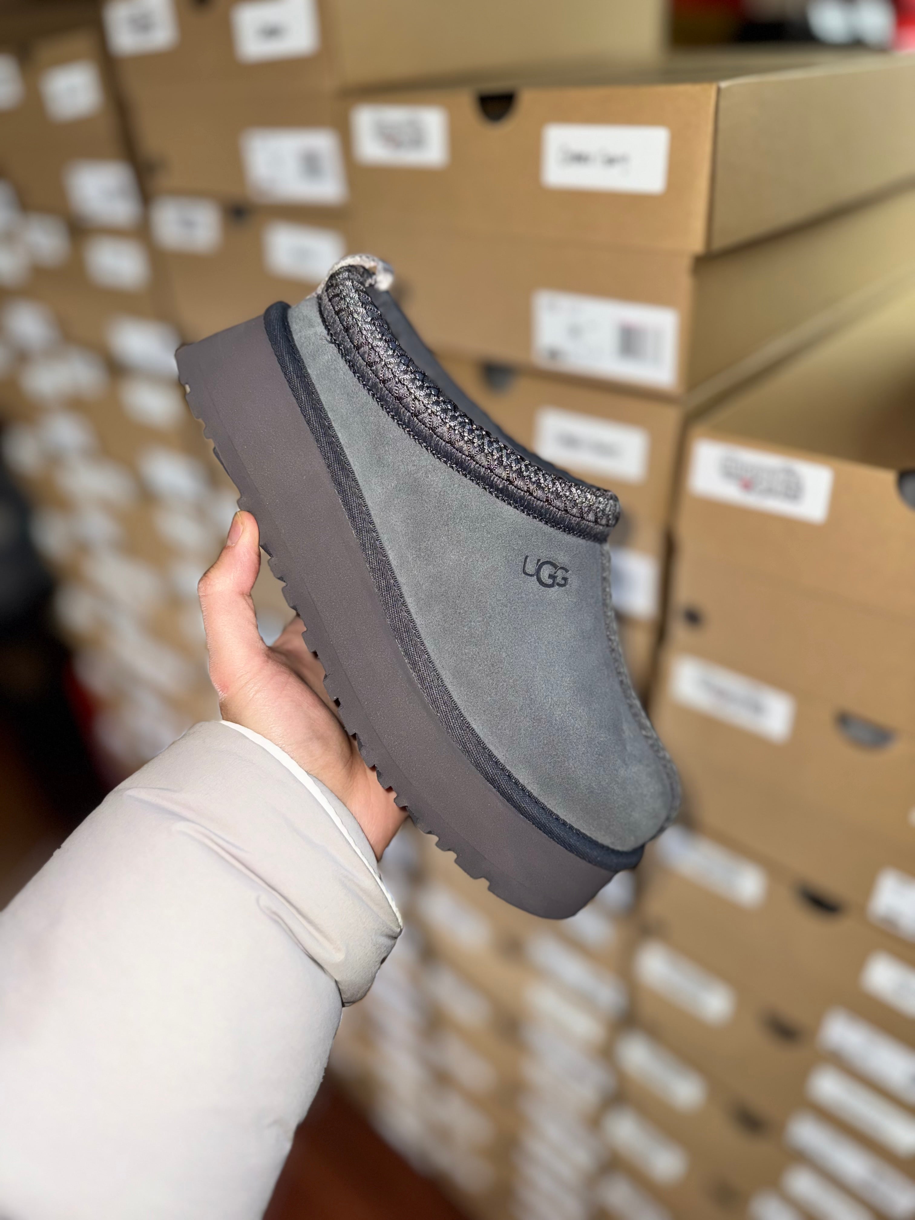 "Obsidian" UGG Tazz II Slipper