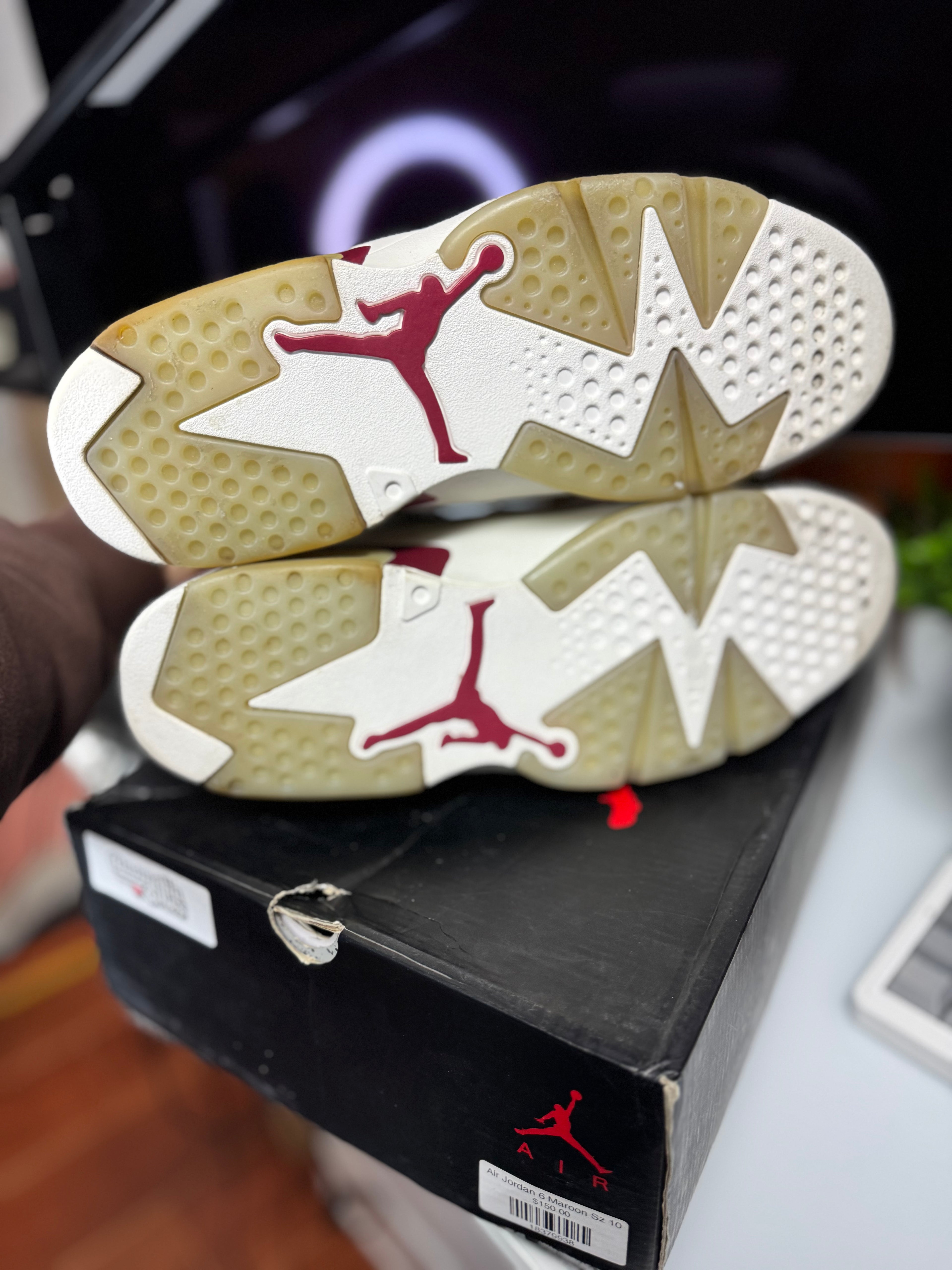 "Maroon" Air Jordan Retro 6