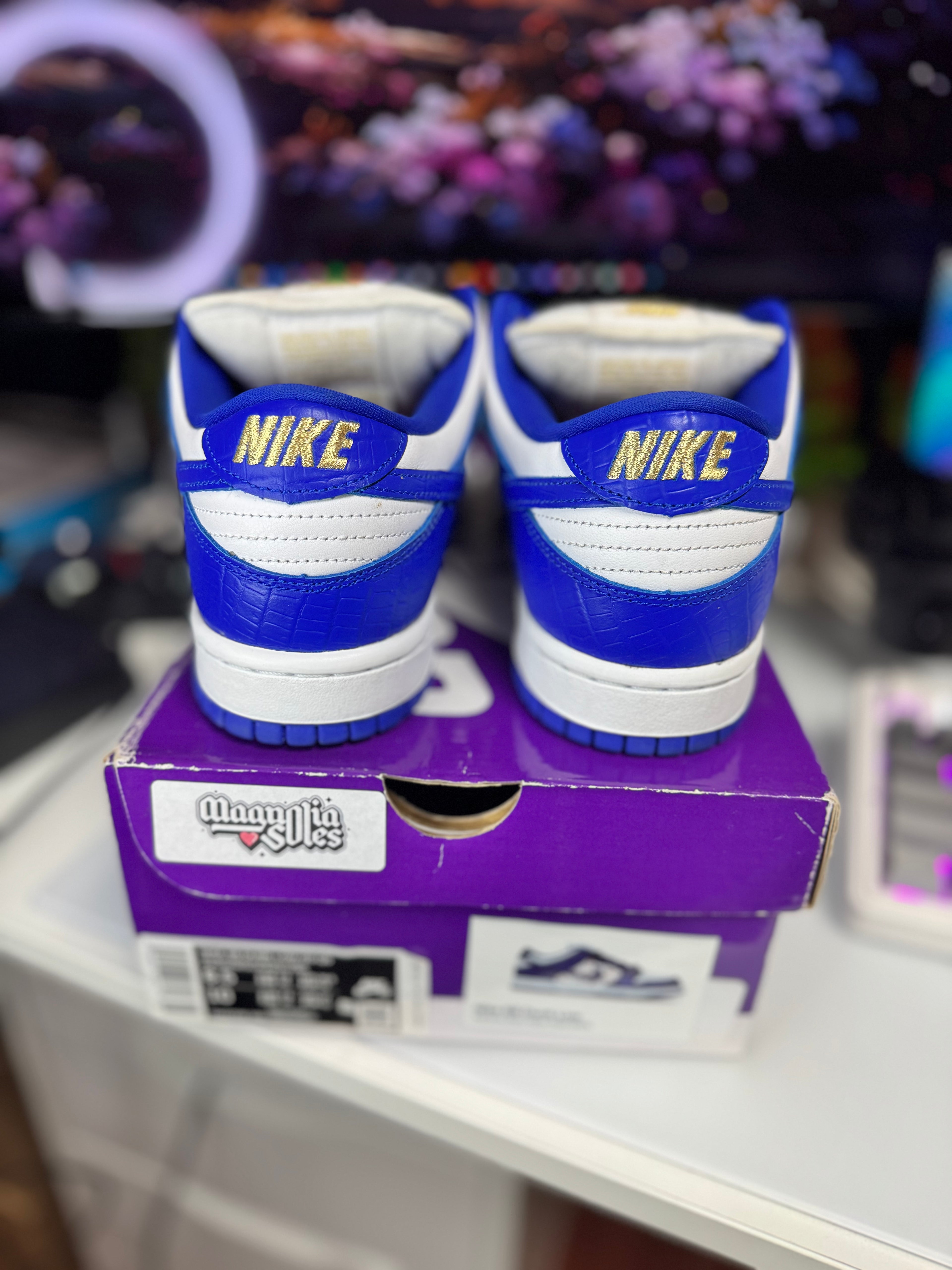 "Blue Stars" Supreme Nike SB Dunk Low