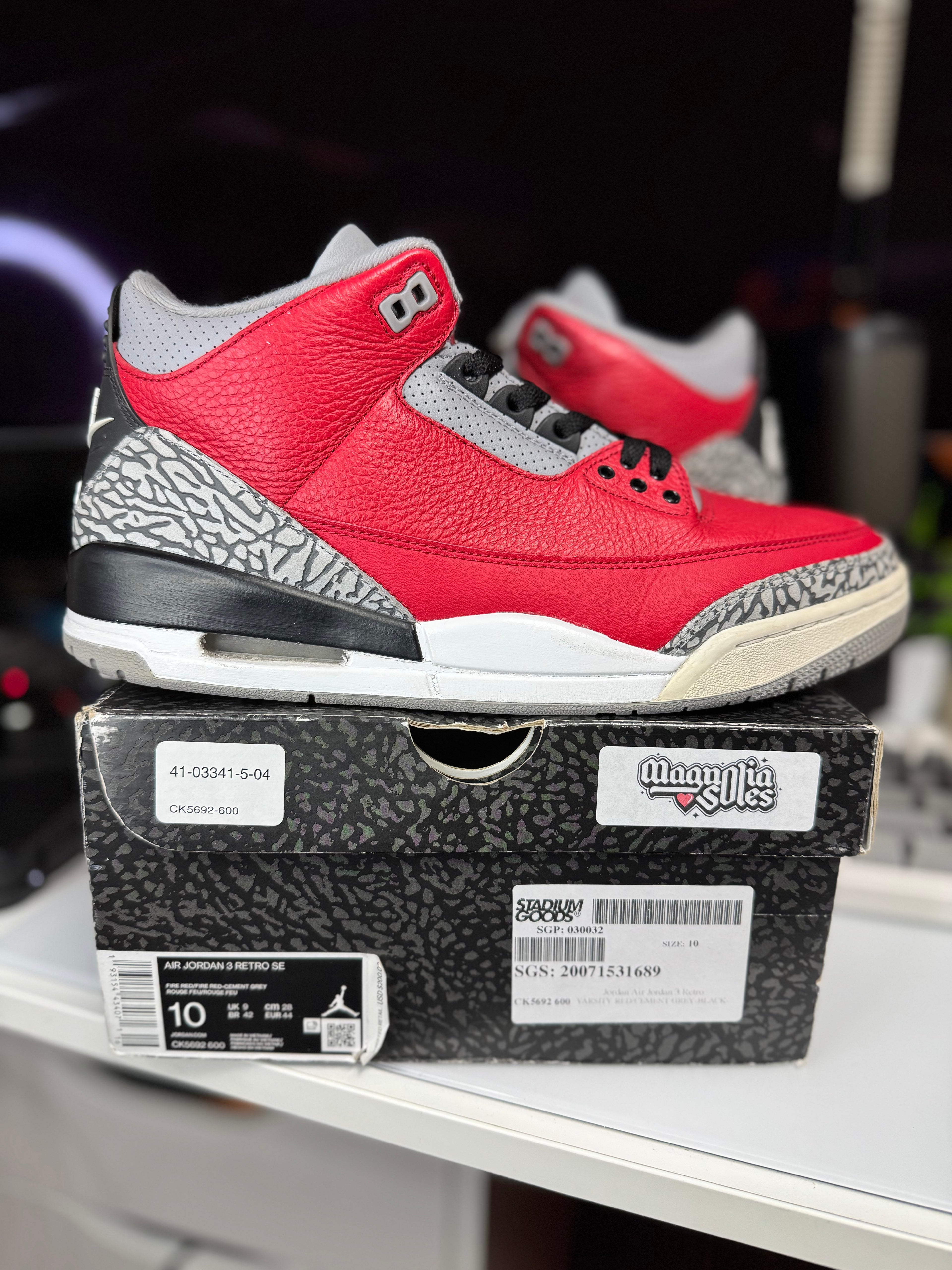 "Unite Red" Air Jordan Retro 3