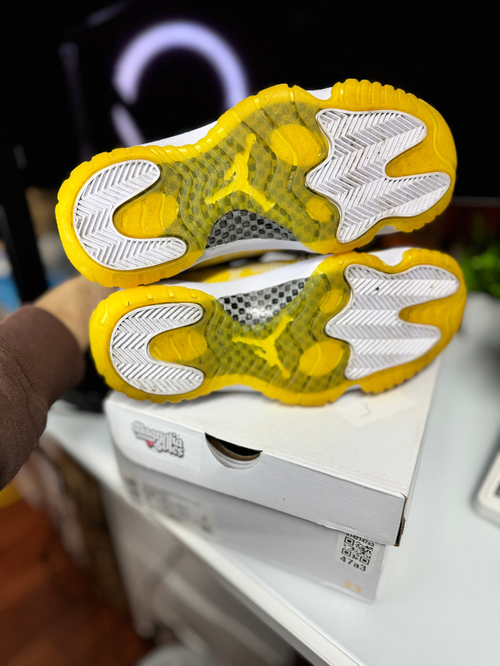 "Yellow Snakeskin" Air Jordan Retro 11 Low (WMNS)