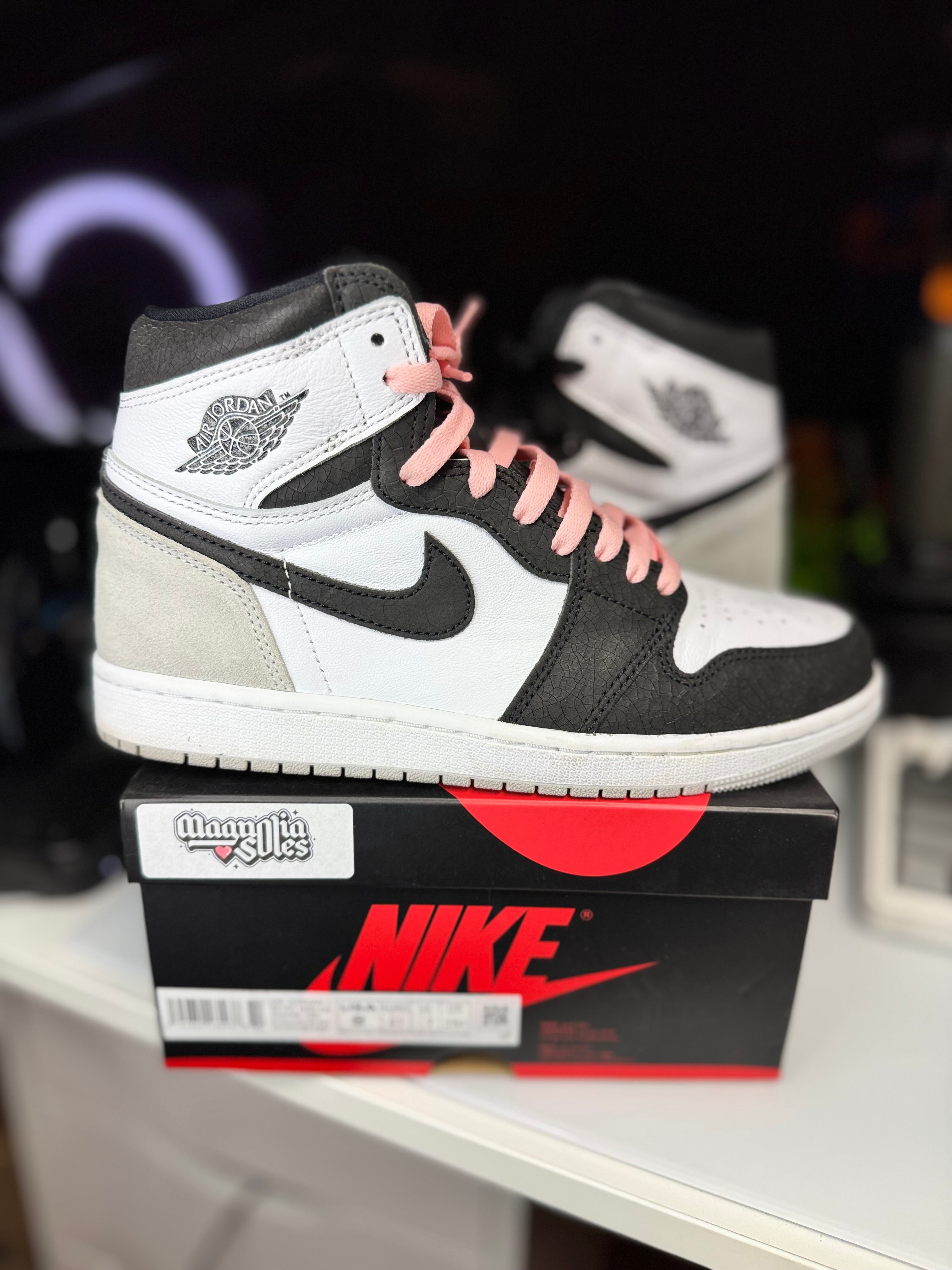 "Bleached Coral" Air Jordan Retro 1