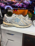 “Cream Blue” New Balance 1906R