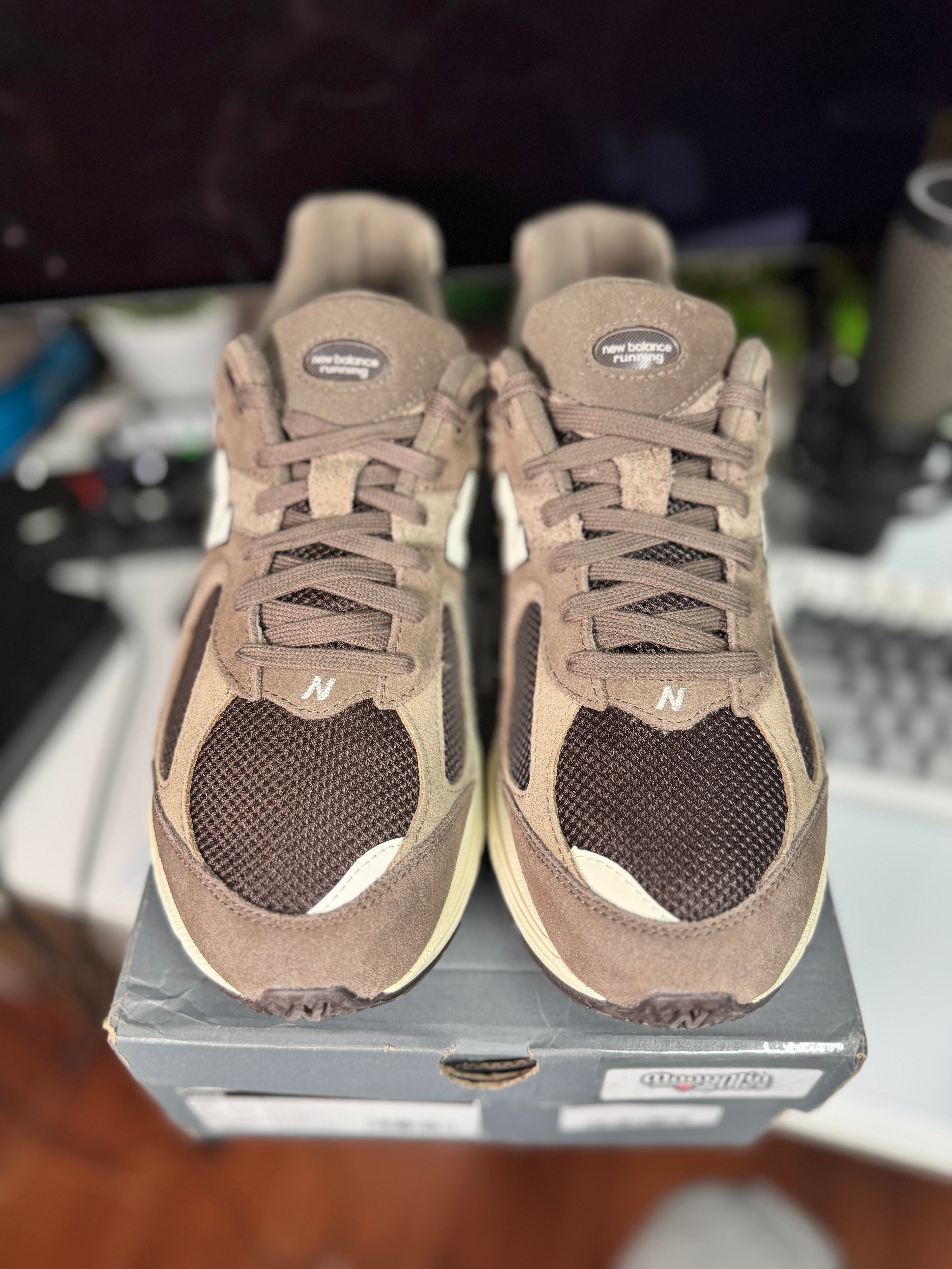 "Shoe Palace Volcanic Rocks" New Balance 2002R