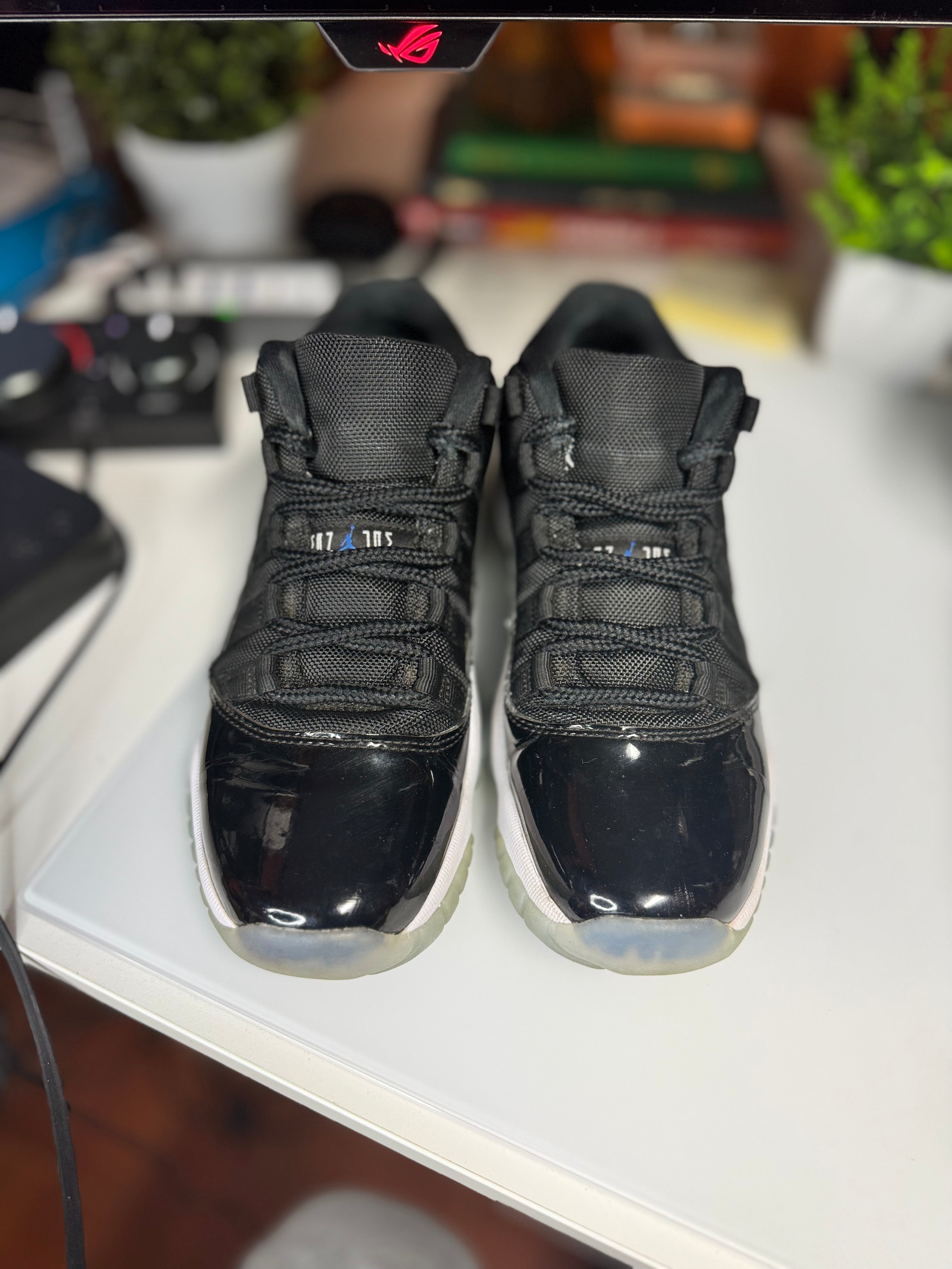 "Space Jam" Air Jordan Retro 11 Low (GS)