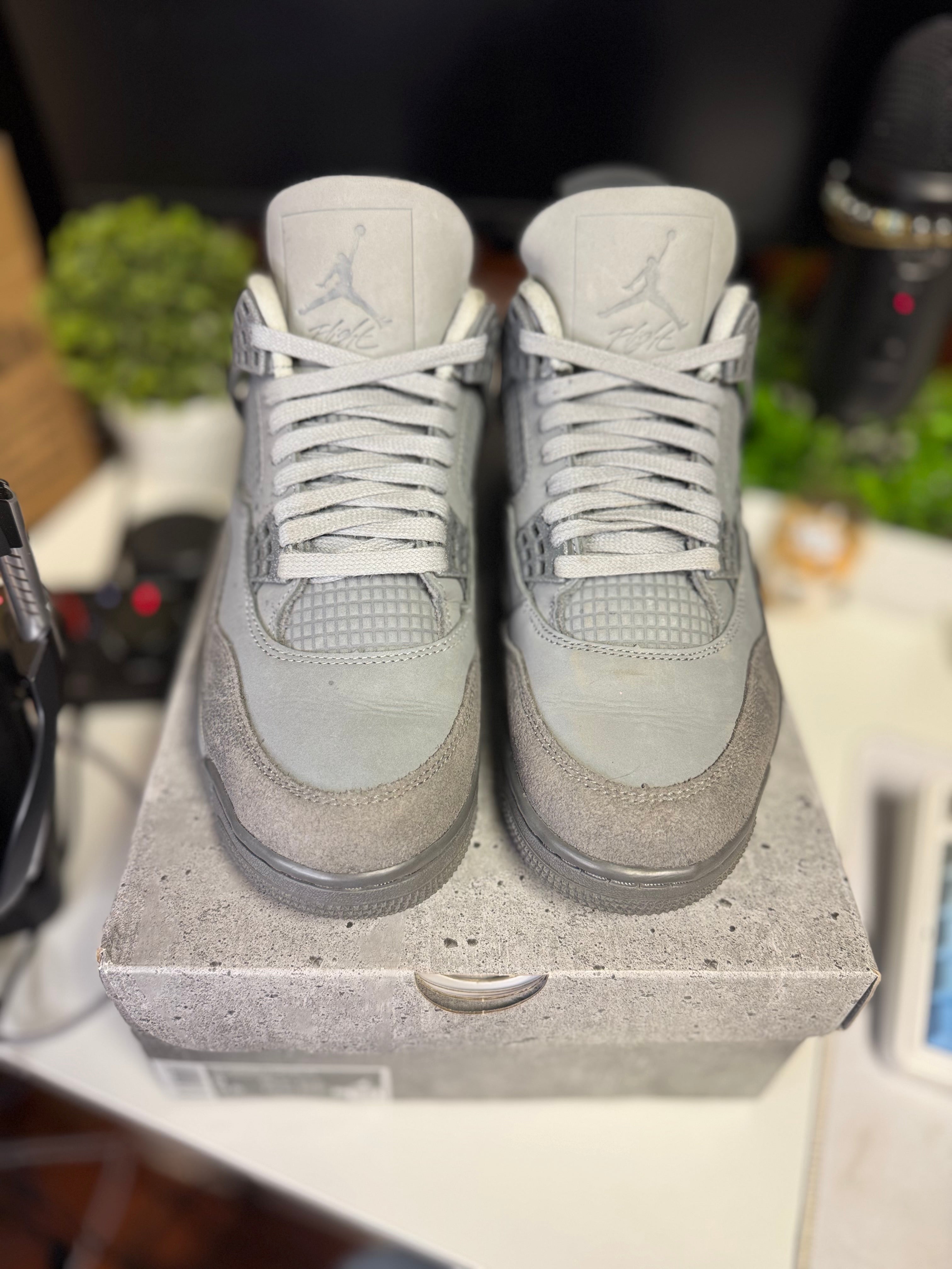 "Paris Wet Cement" Air Jordan Retro 4