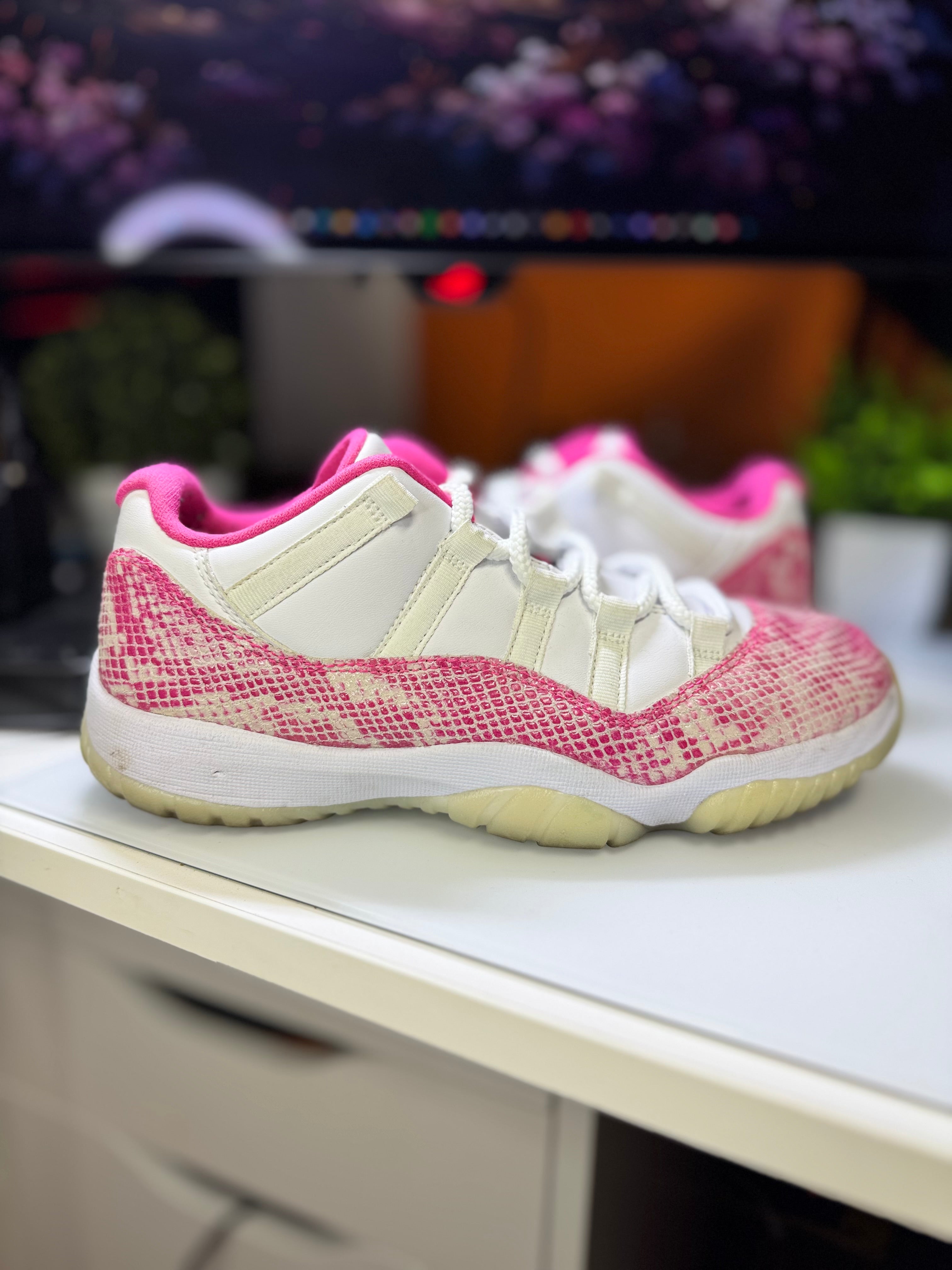 "Pink Snakeskin" AIr Jordan Retro 11 Low (WMNS)