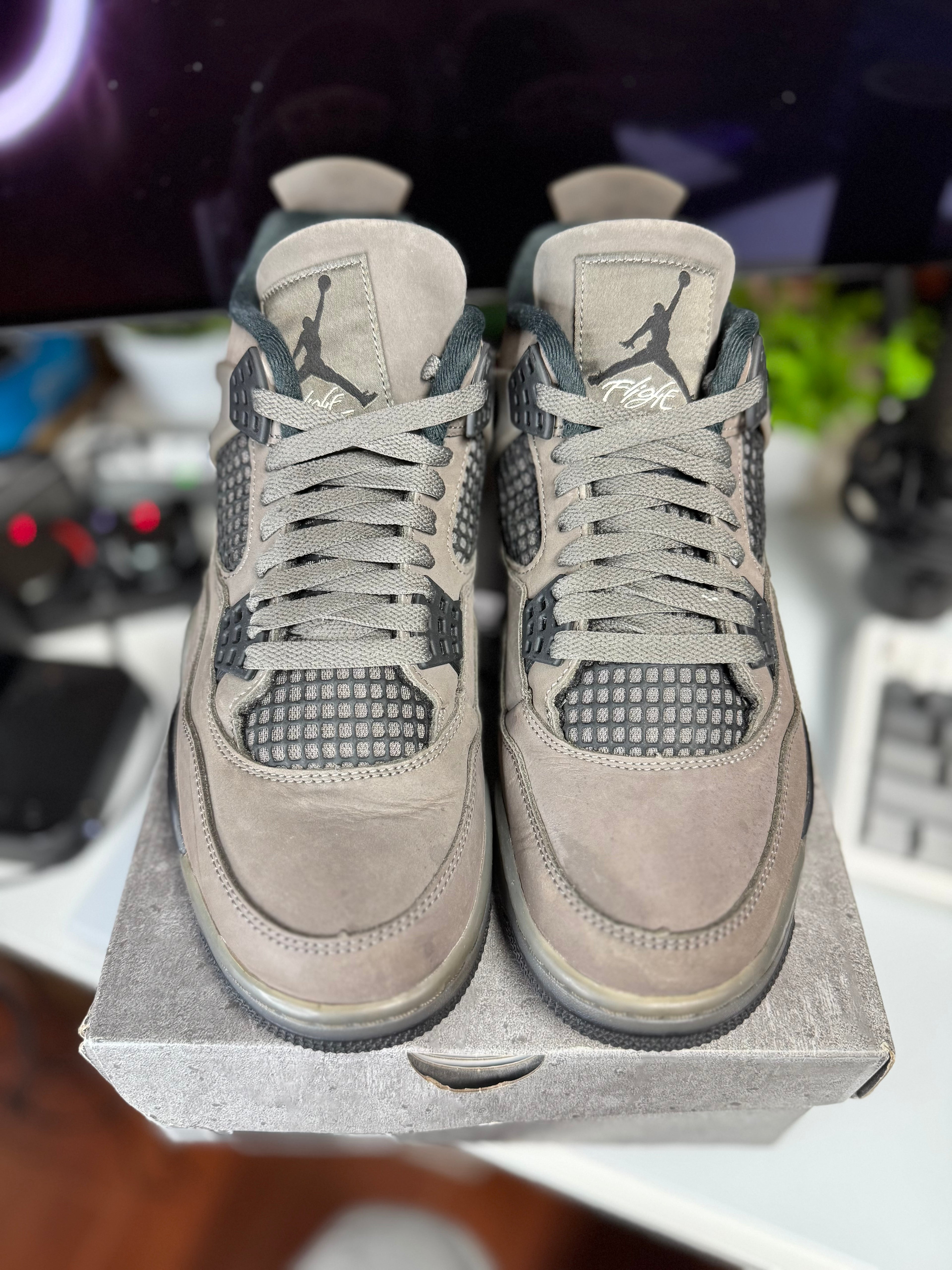 "Cave Stone" Air Jordan Retro 4
