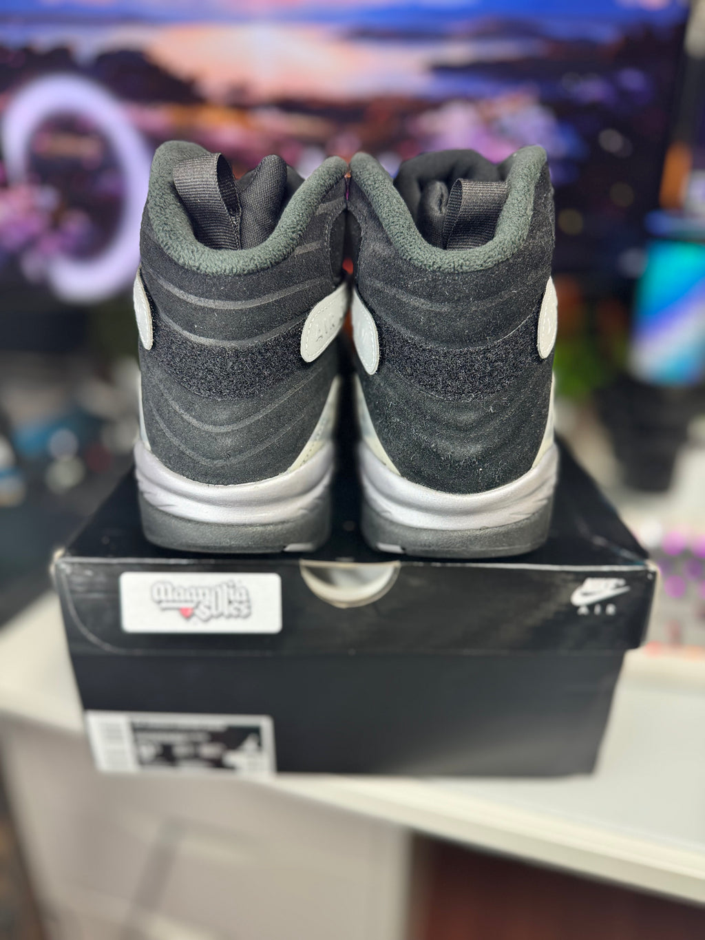“Winterized Gunsmoke” Air Jordan Retro 8