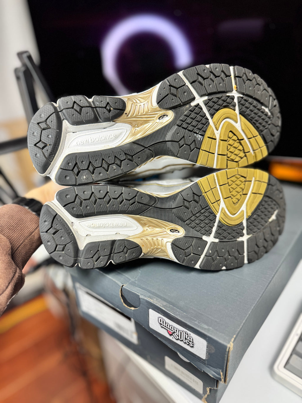 "Gold Medal" New Balance 1906R