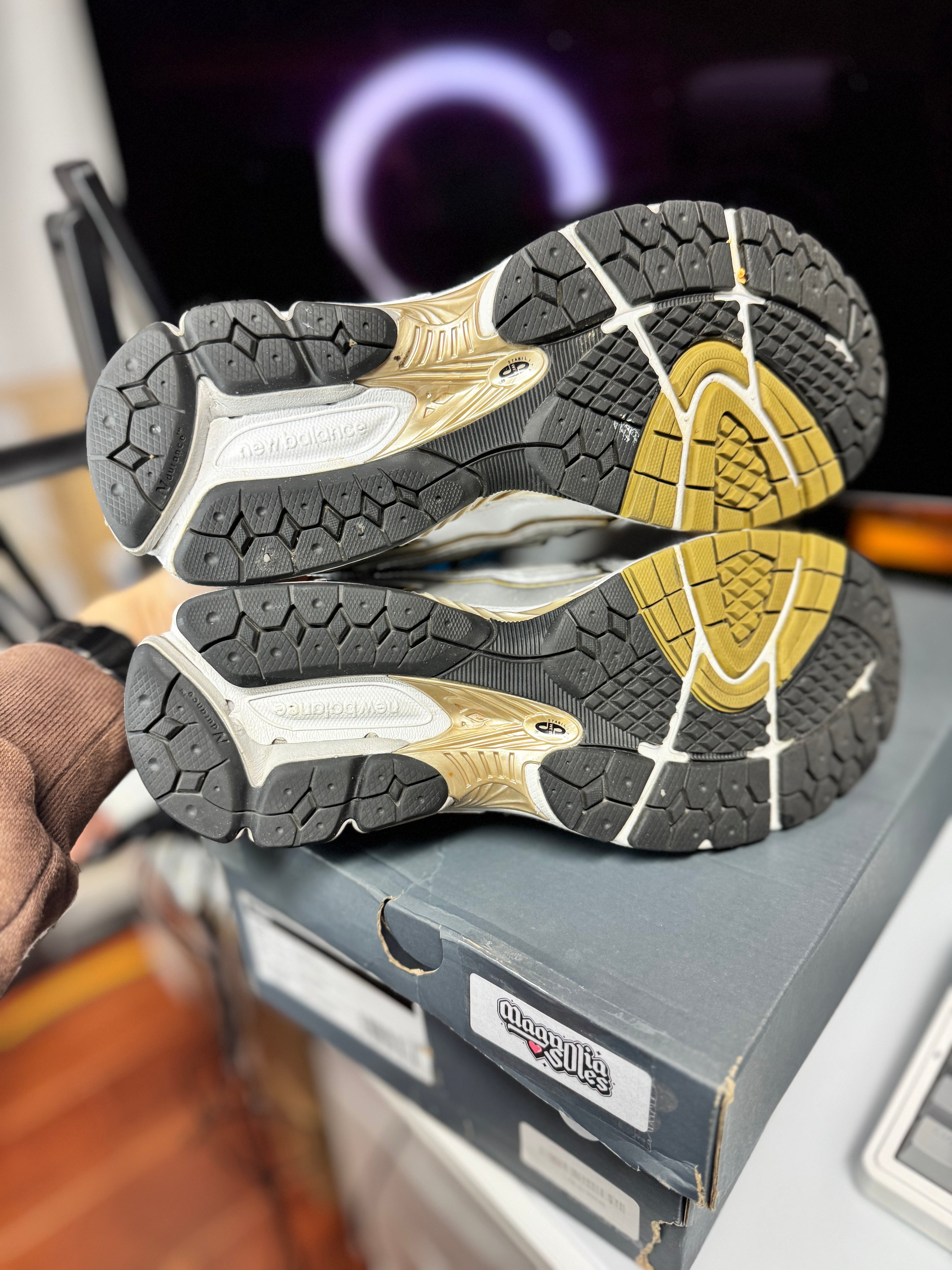"Gold Medal" New Balance 1906R
