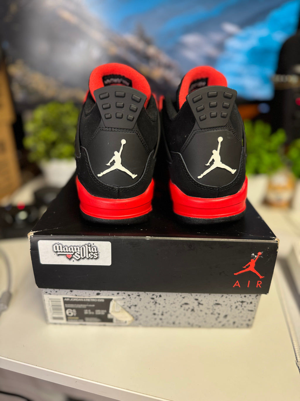 "Red Thunder" Air Jordan Retro 4 (GS)