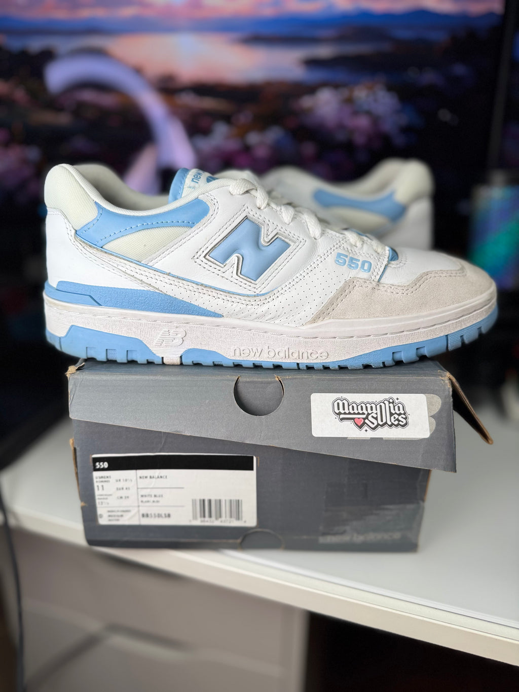 "University Blue" New Balance 550