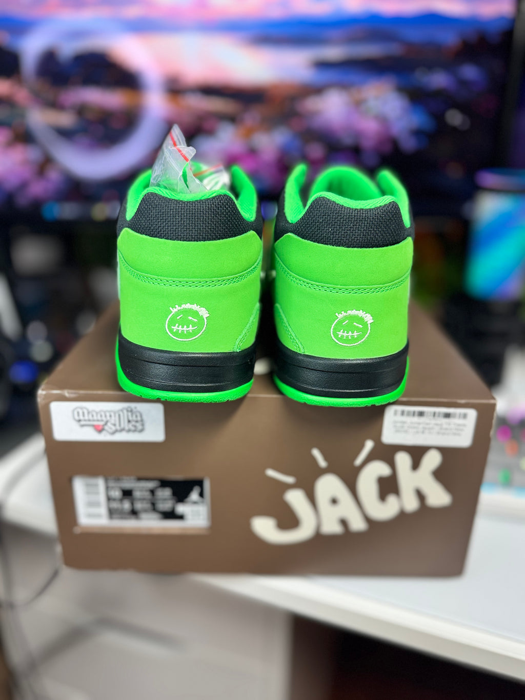 "Green Spark" Nike T-Rexx Jumpman Jack Travis Scott