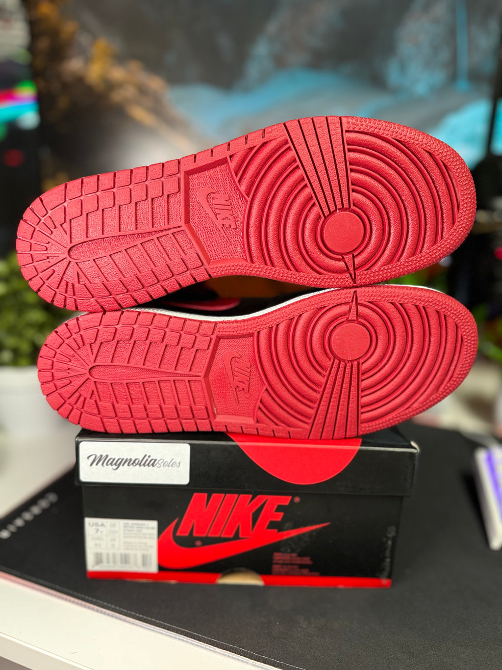 "Bred 2013" Air Jordan Retro 1 (GS)