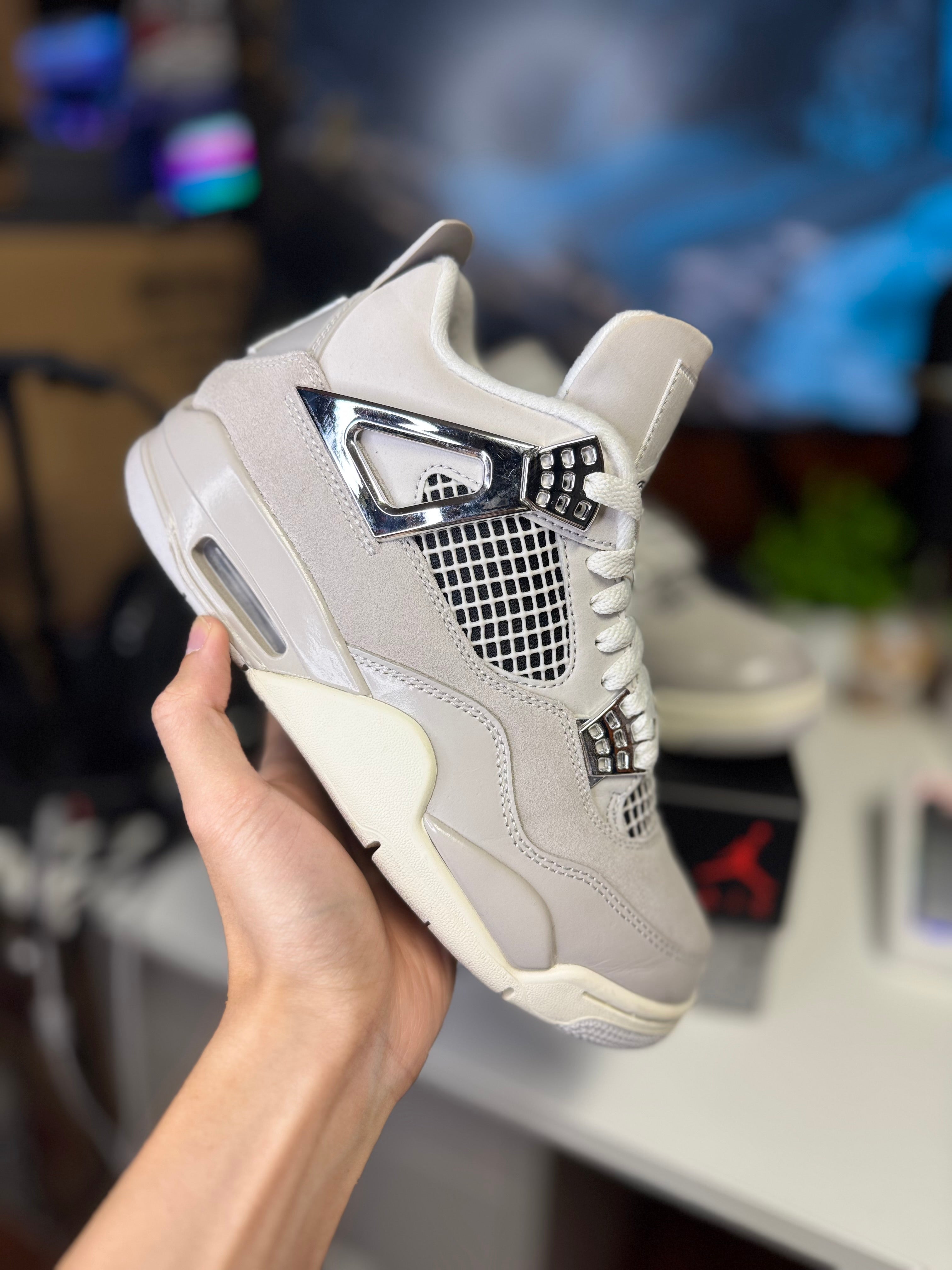 "Frozen Moments" Air Jordan Retro 4 (WMNS)