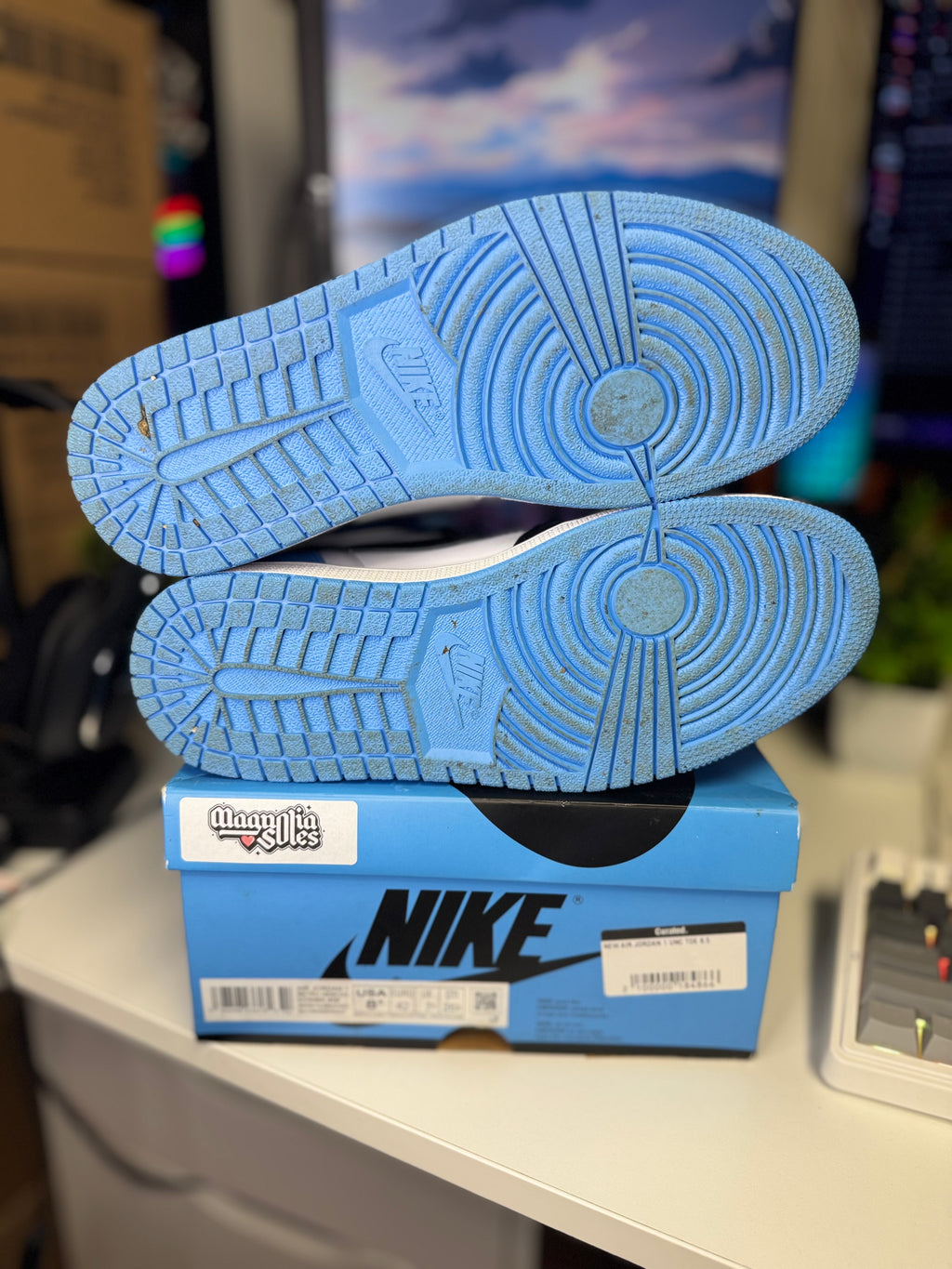 "UNC Toe" Air Jordan Retro 1