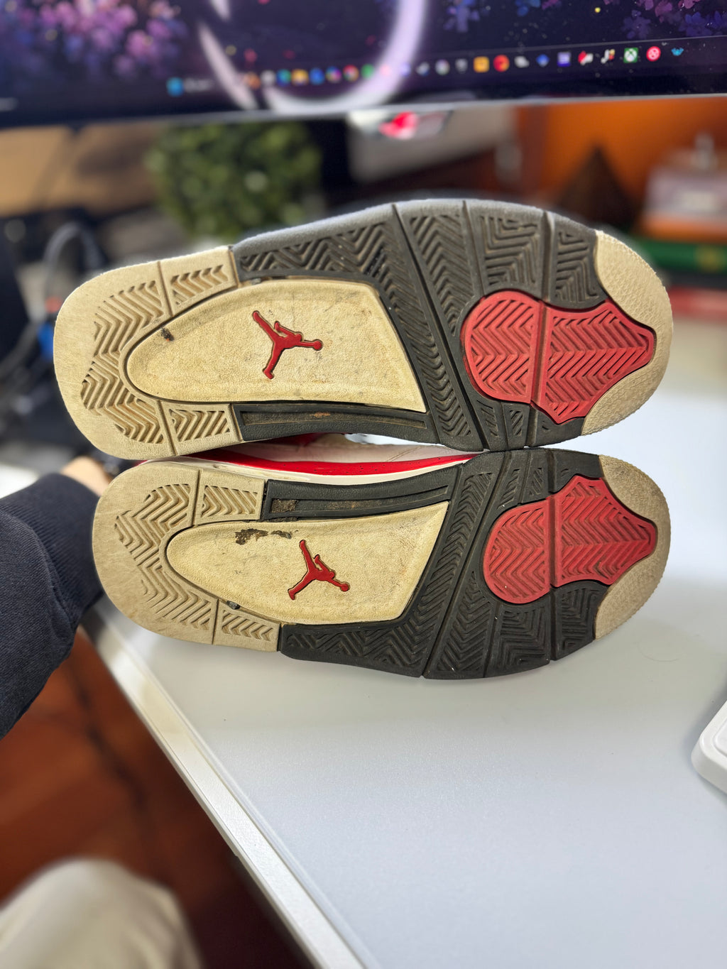 "Red Cement" Air Jordan Retro 4 (GS)