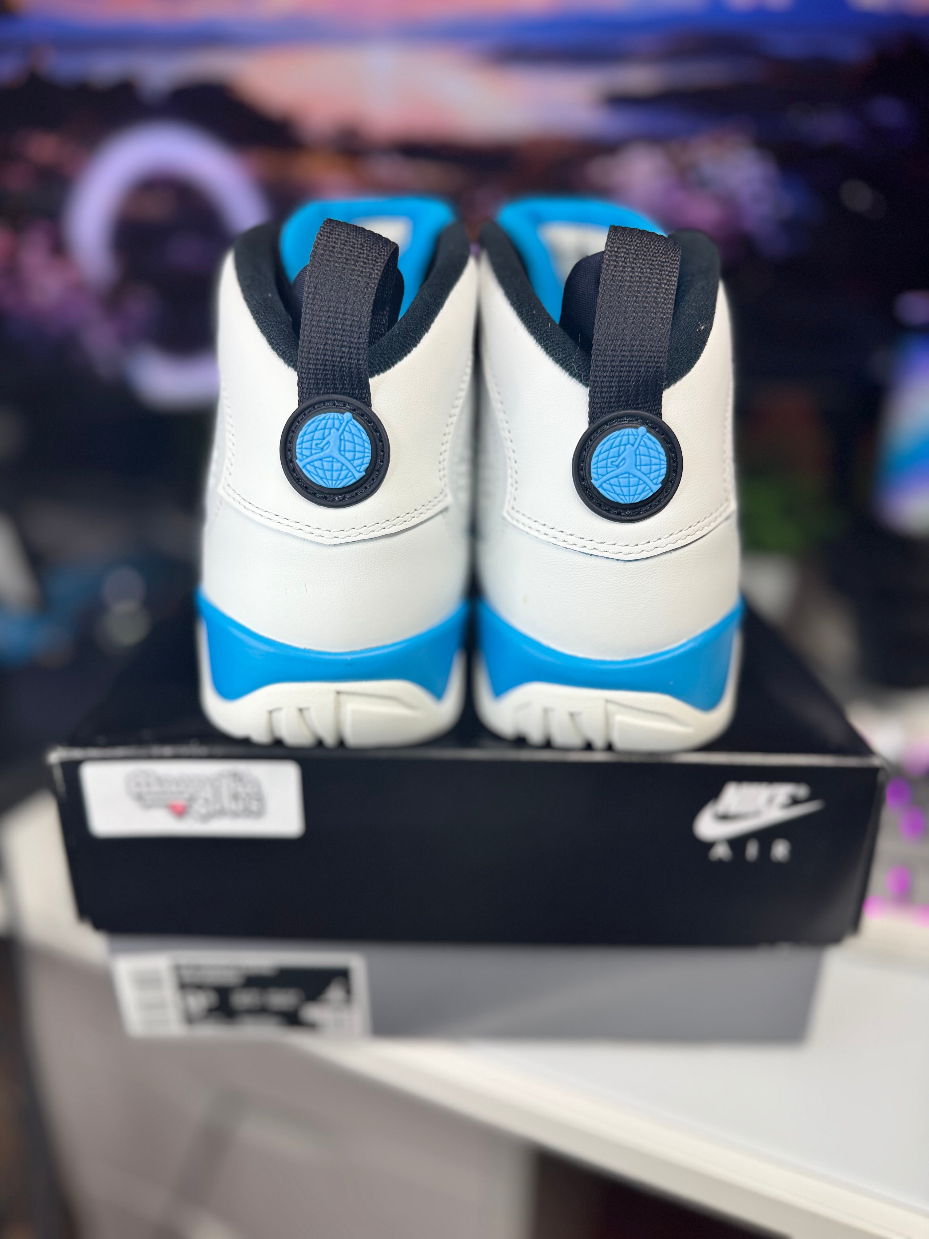 "Powder Blue" Air Jordan Retro 9
