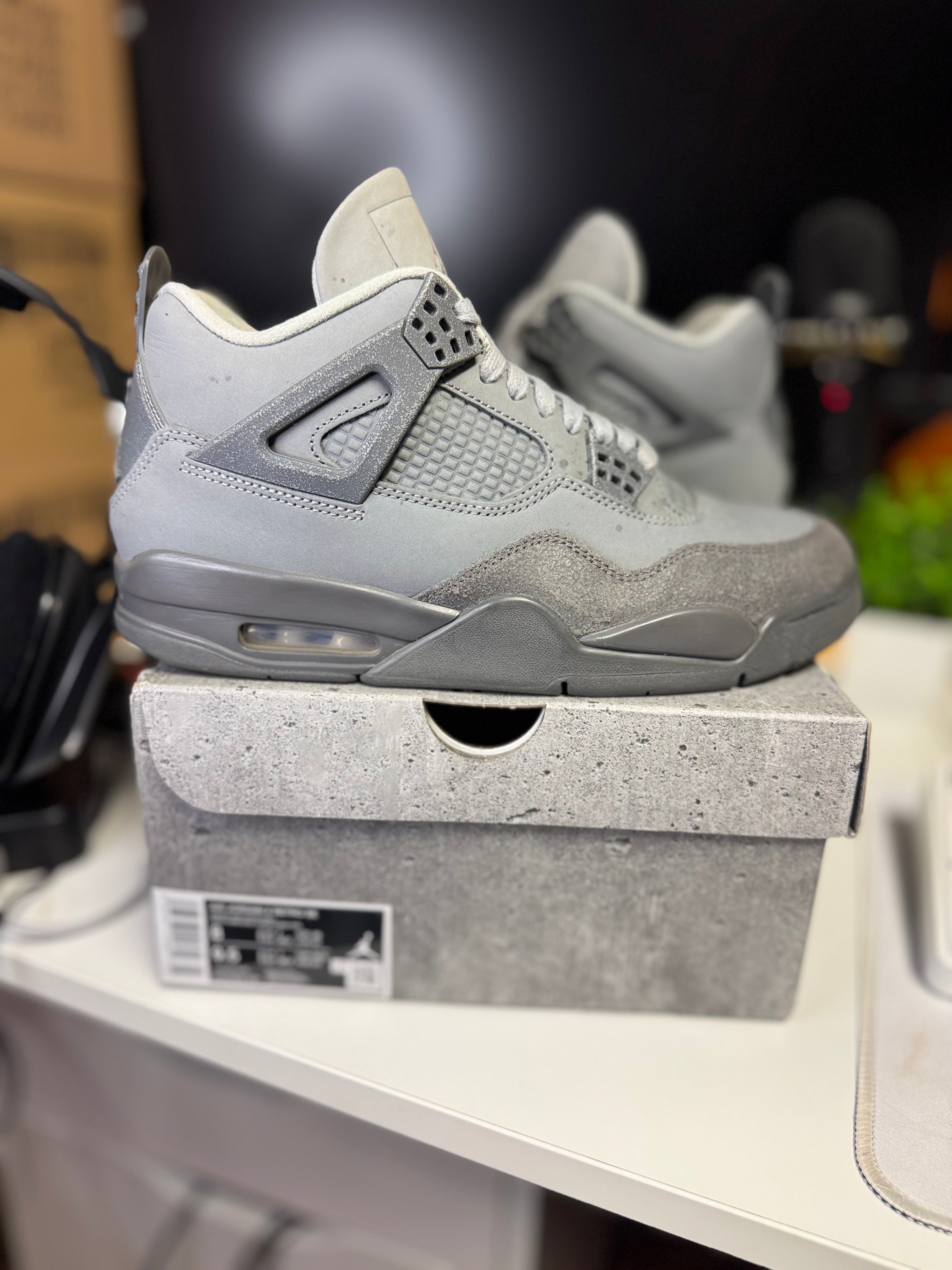 "Paris Wet Cement" Air Jordan Retro 4