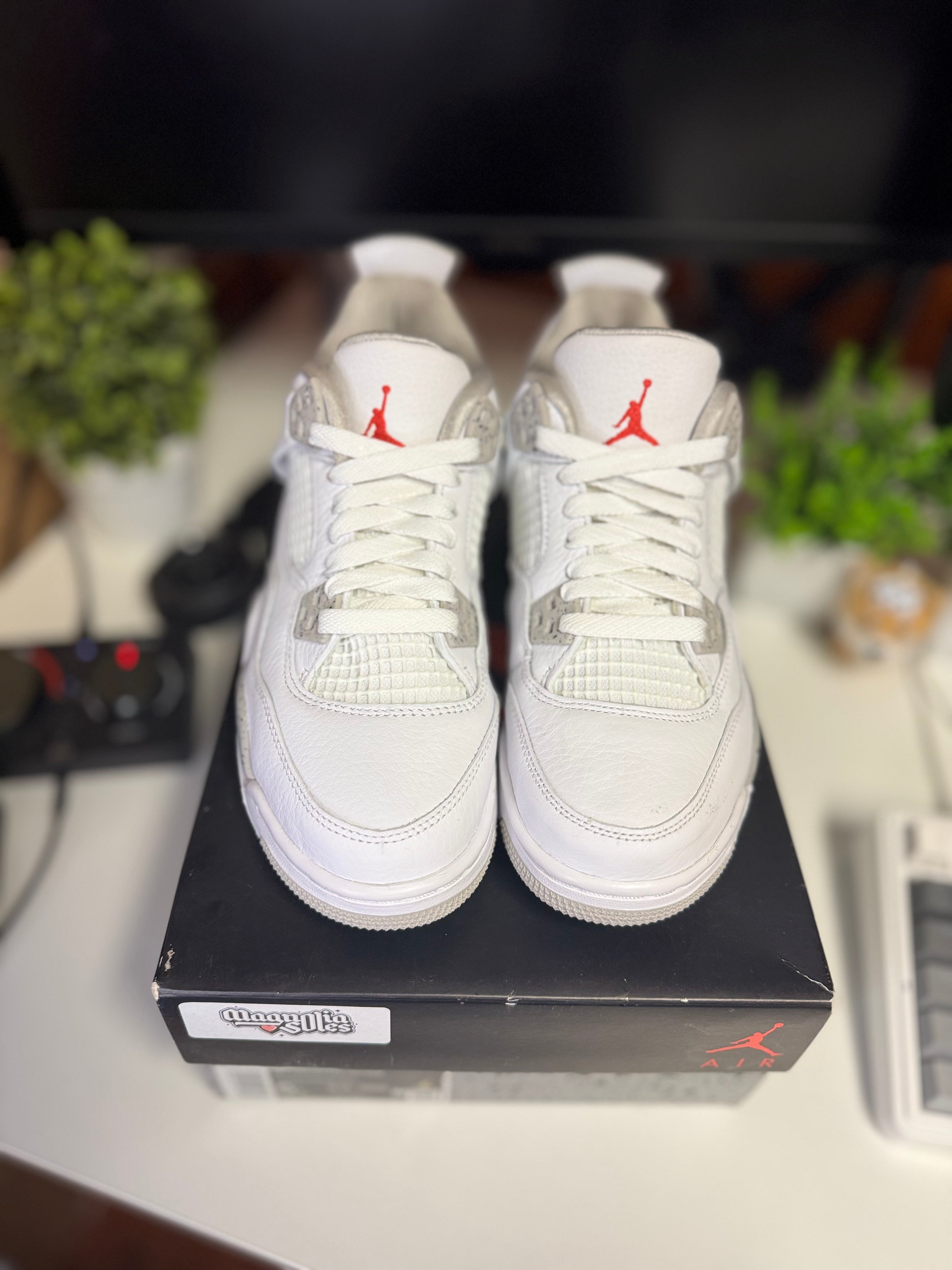"White Oreo" Air Jordan Retro 4 (GS)