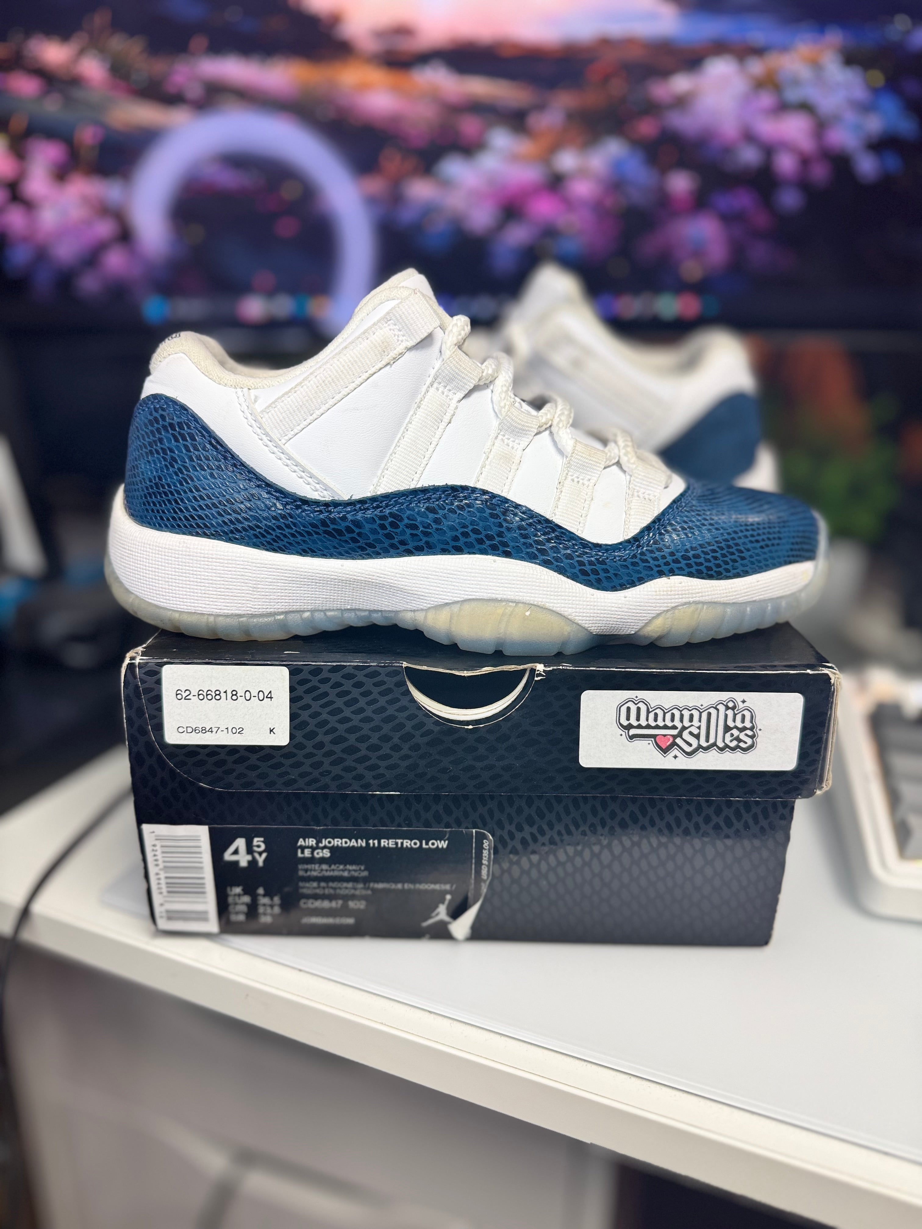 “Navy Snakeskin” Air Jordan Retro 11 Low (GS)