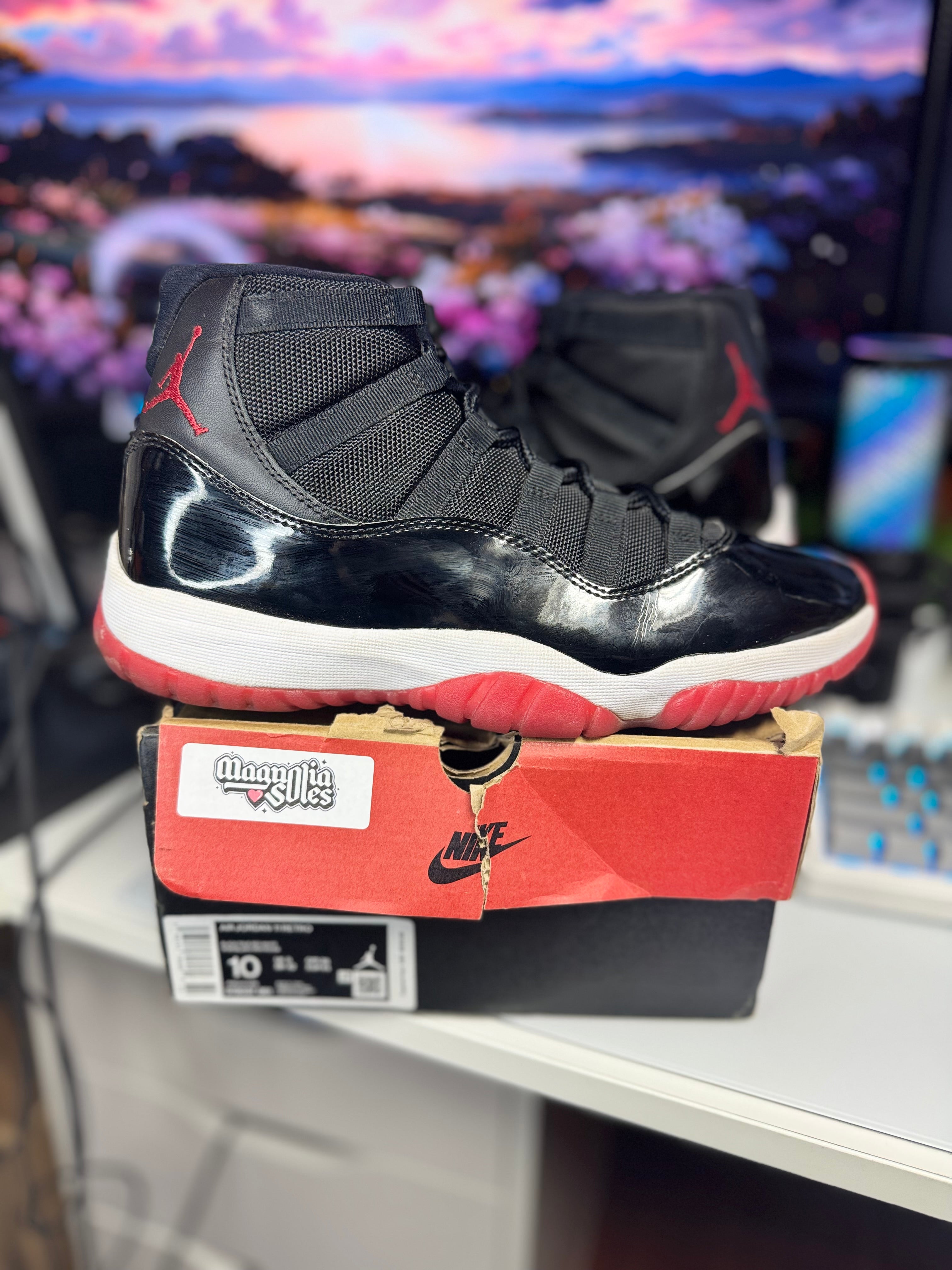 “Bred” Air Jordan Retro 11