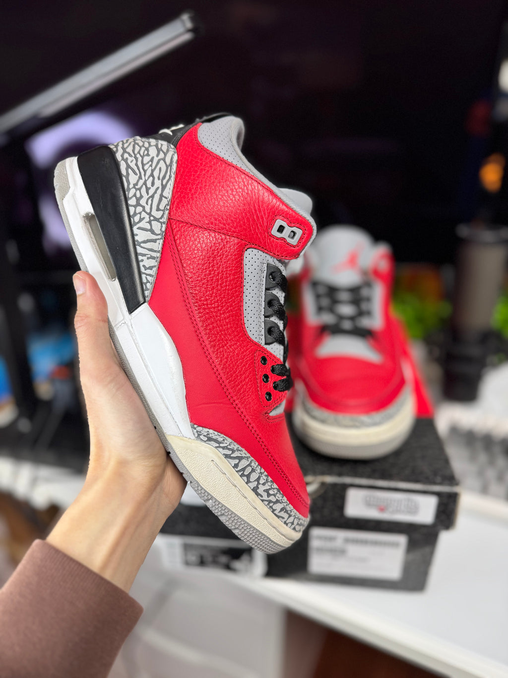 "Unite Red" Air Jordan Retro 3