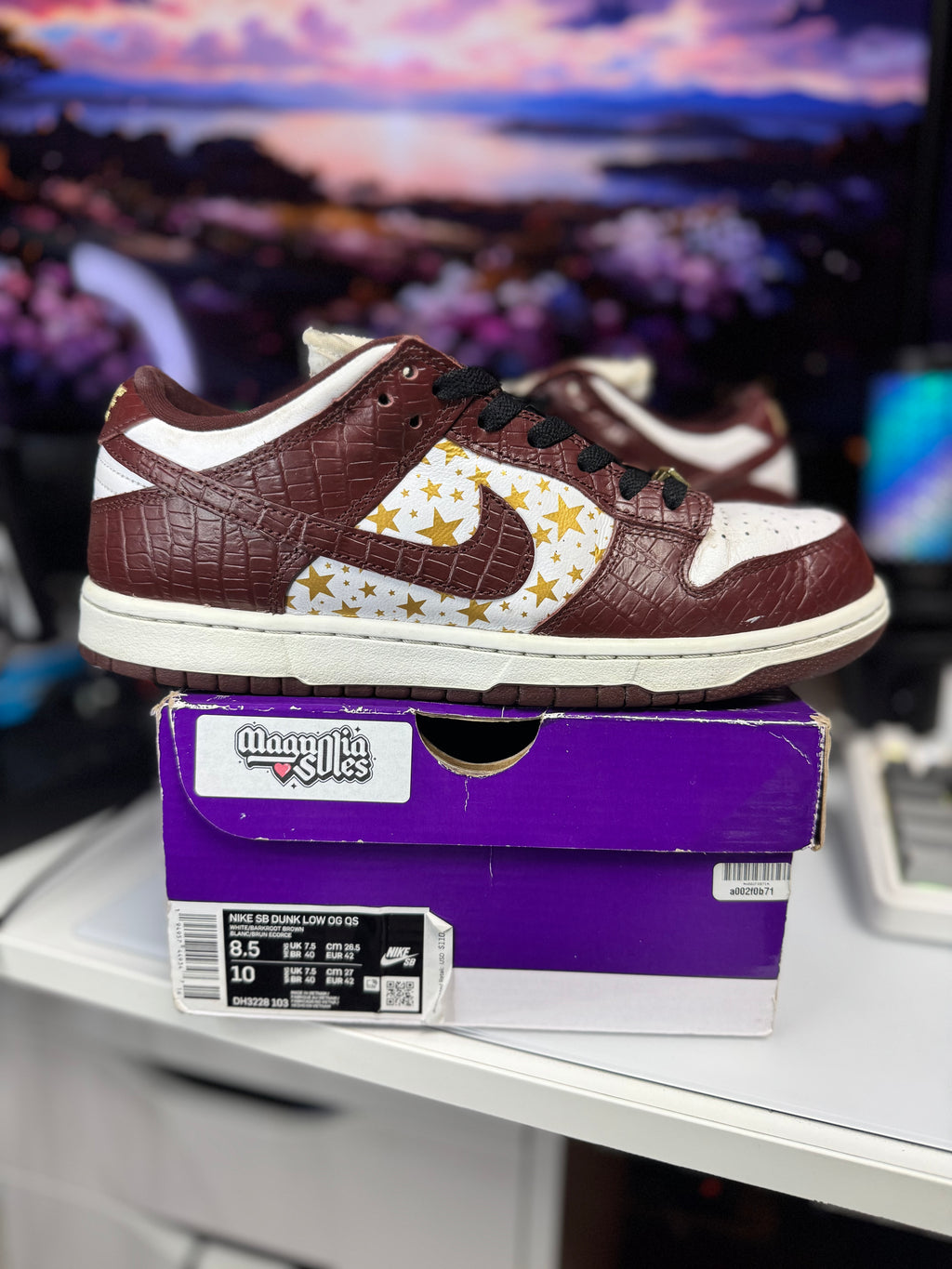 "Brown Stars" Supreme Nike SB Dunk Low