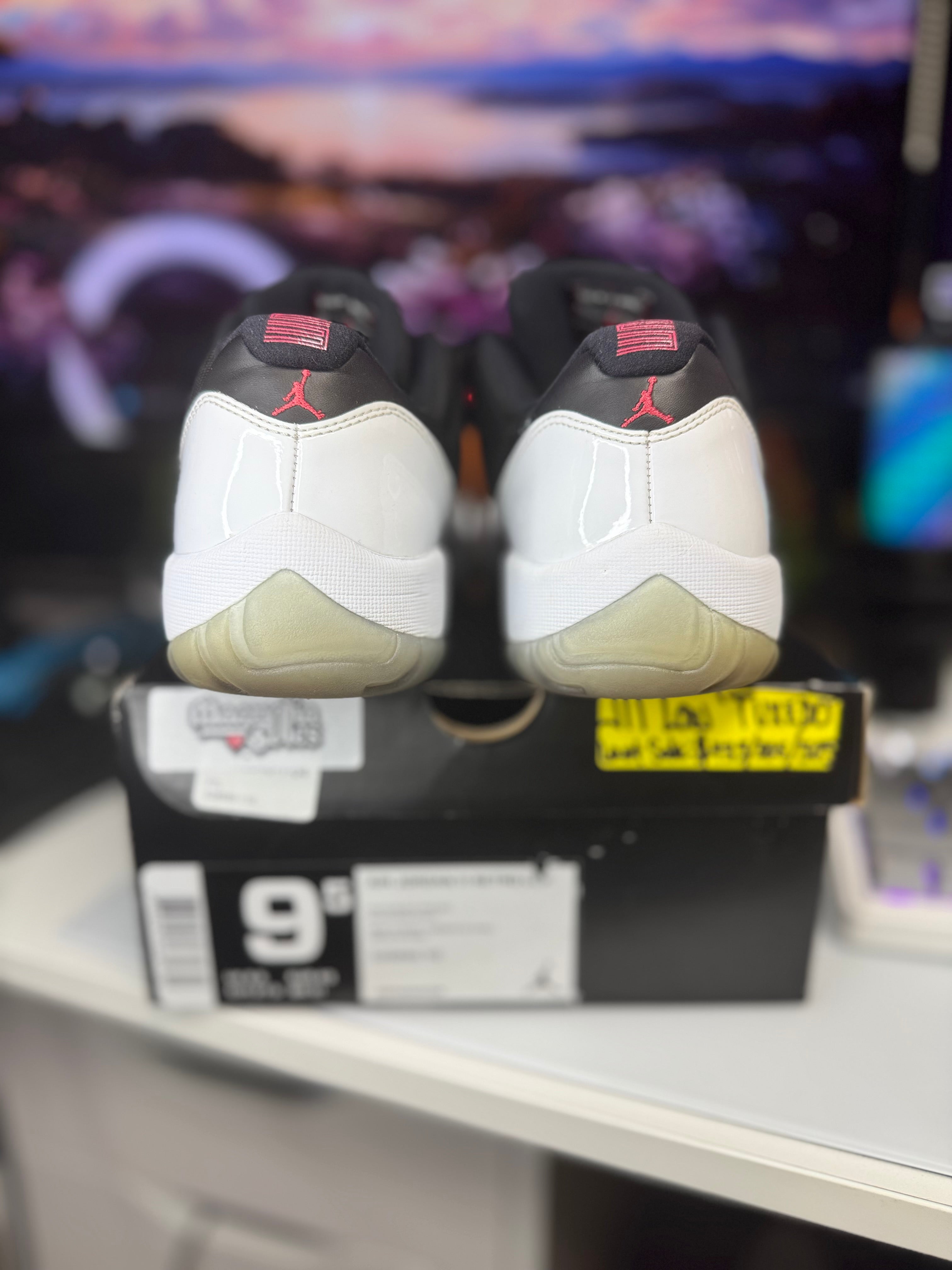 “Tuxedo” Air Jordan Retro 11 Low
