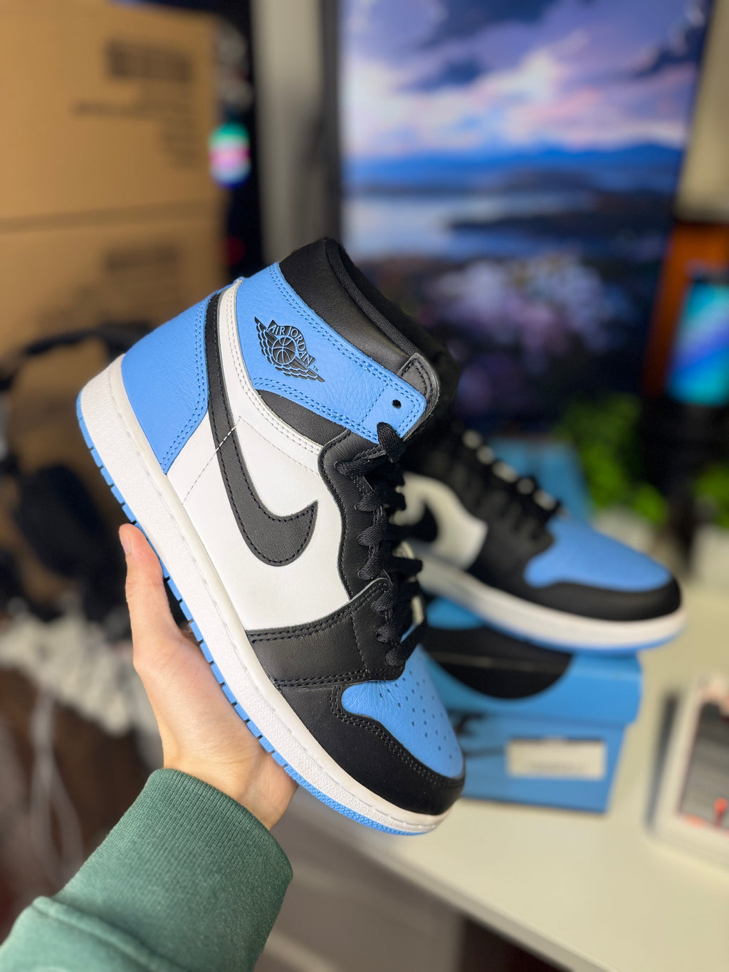 "UNC Toe" Air Jordan Retro 1