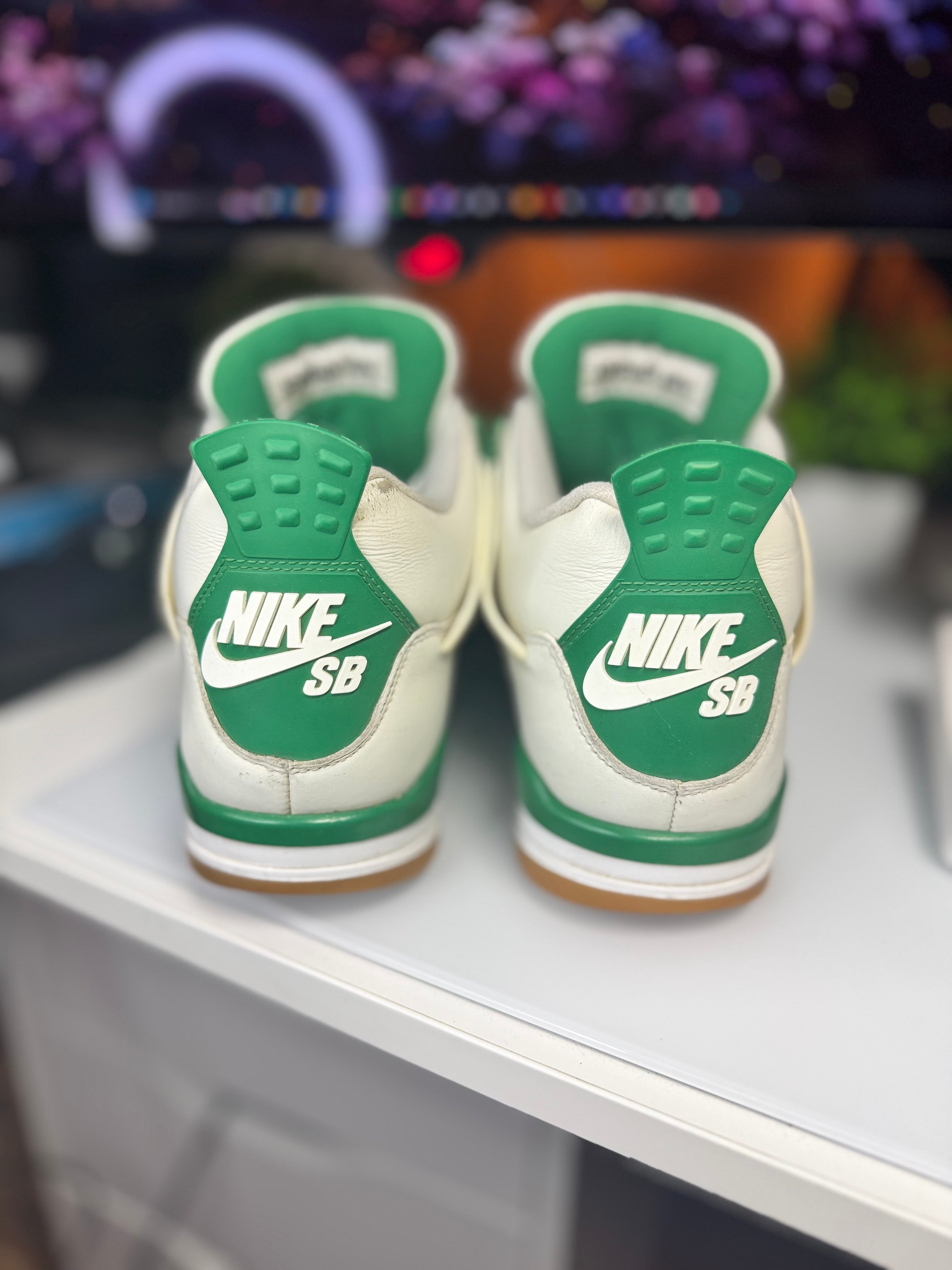 "Pine Green SB" Nike SB Air Jordan Retro 4