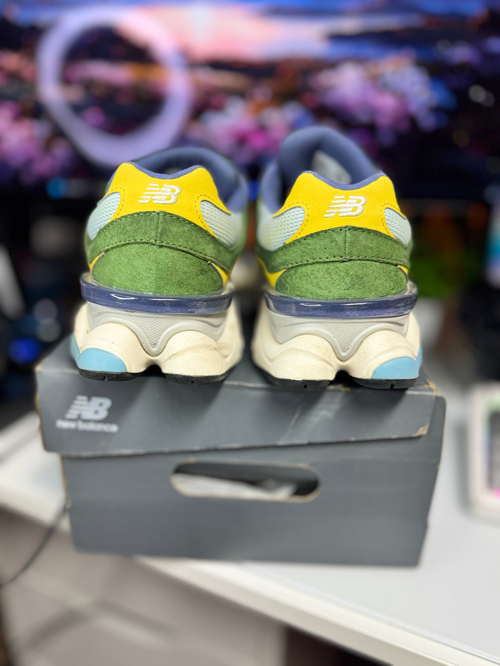 "Pine Green" New Balance 9060