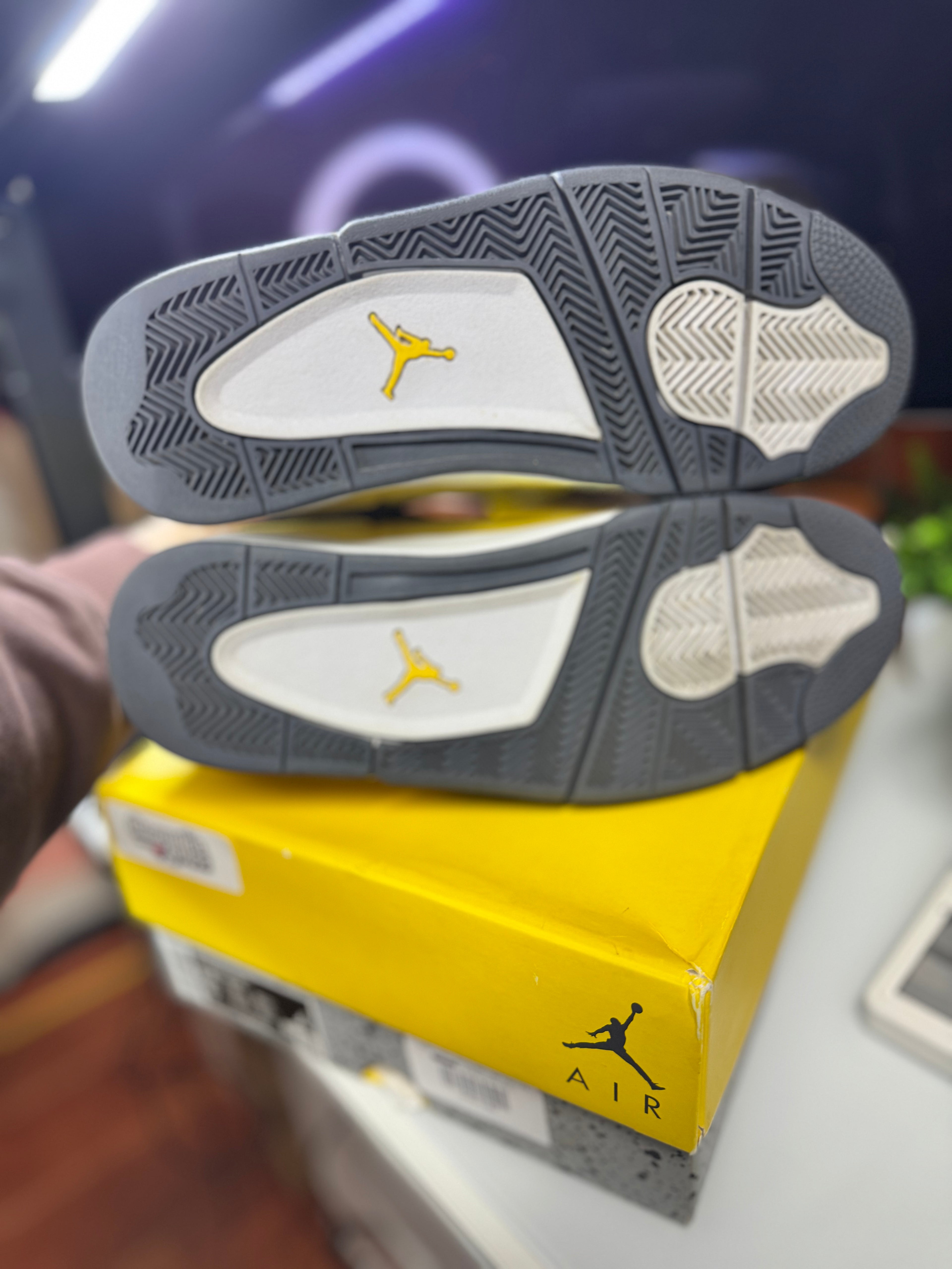 "Lightning" Air Jordan Retro 4