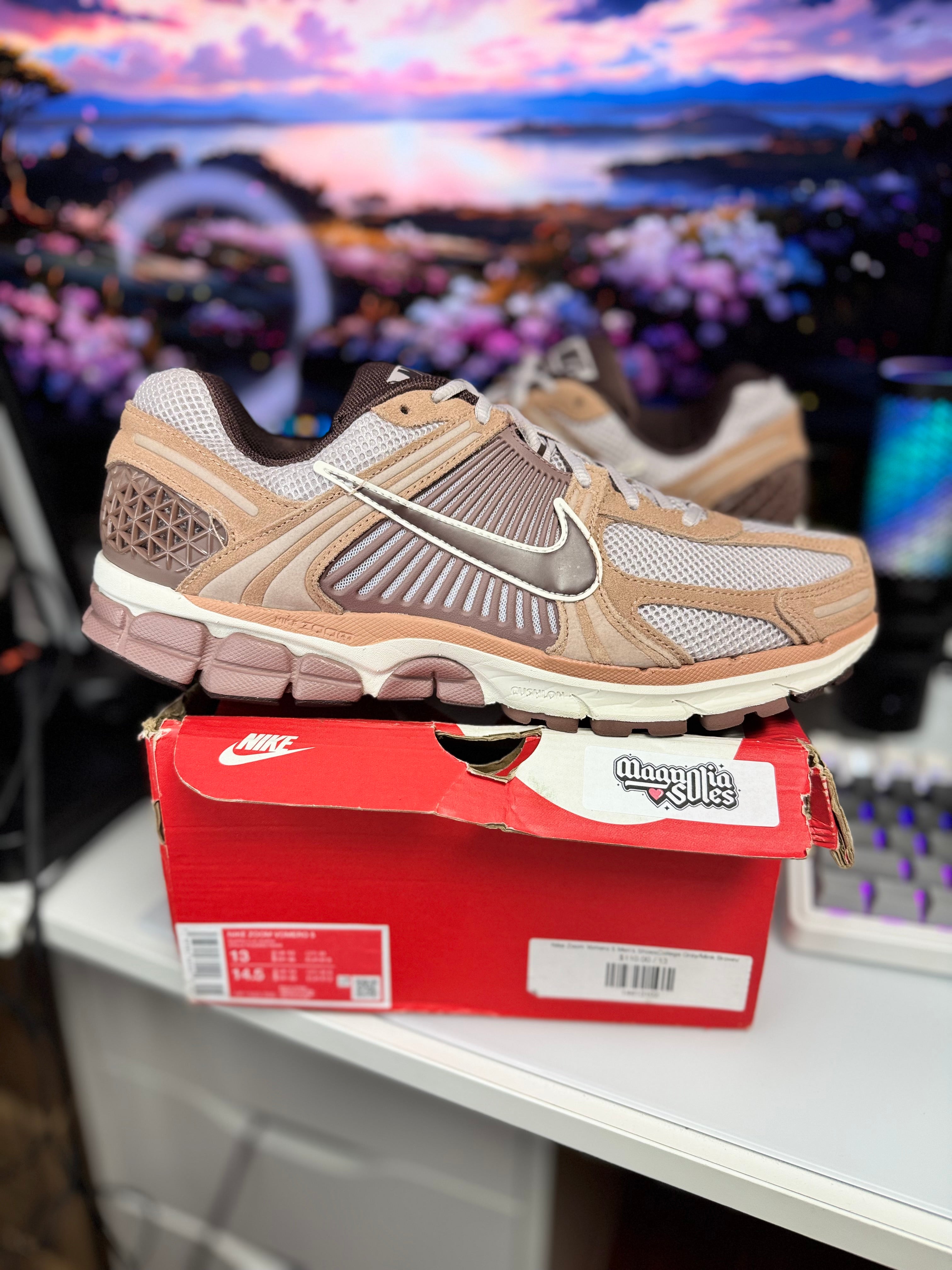 “Dusted Clay” Nike Zoom Vomero 5