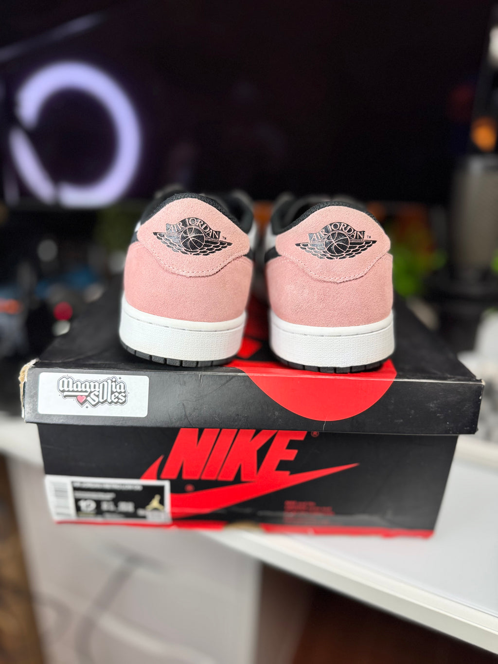 "Bleached Coral" Air Jordan Retro 1 Low