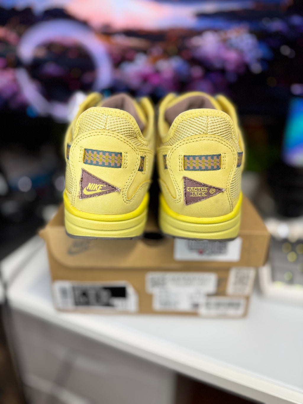 “Saturn Gold” Travis Scott Nike Air Max 1