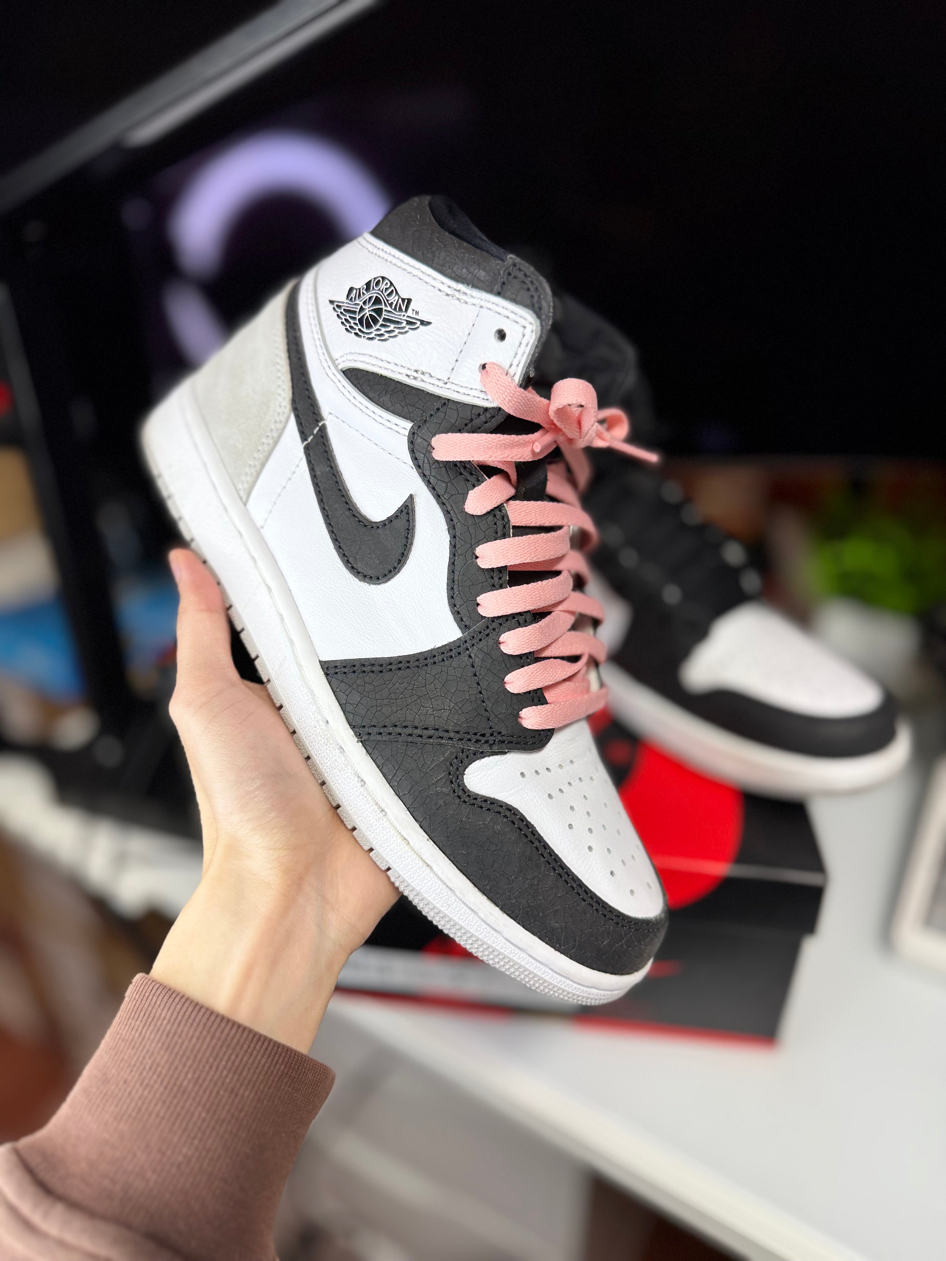 "Bleached Coral" Air Jordan Retro 1